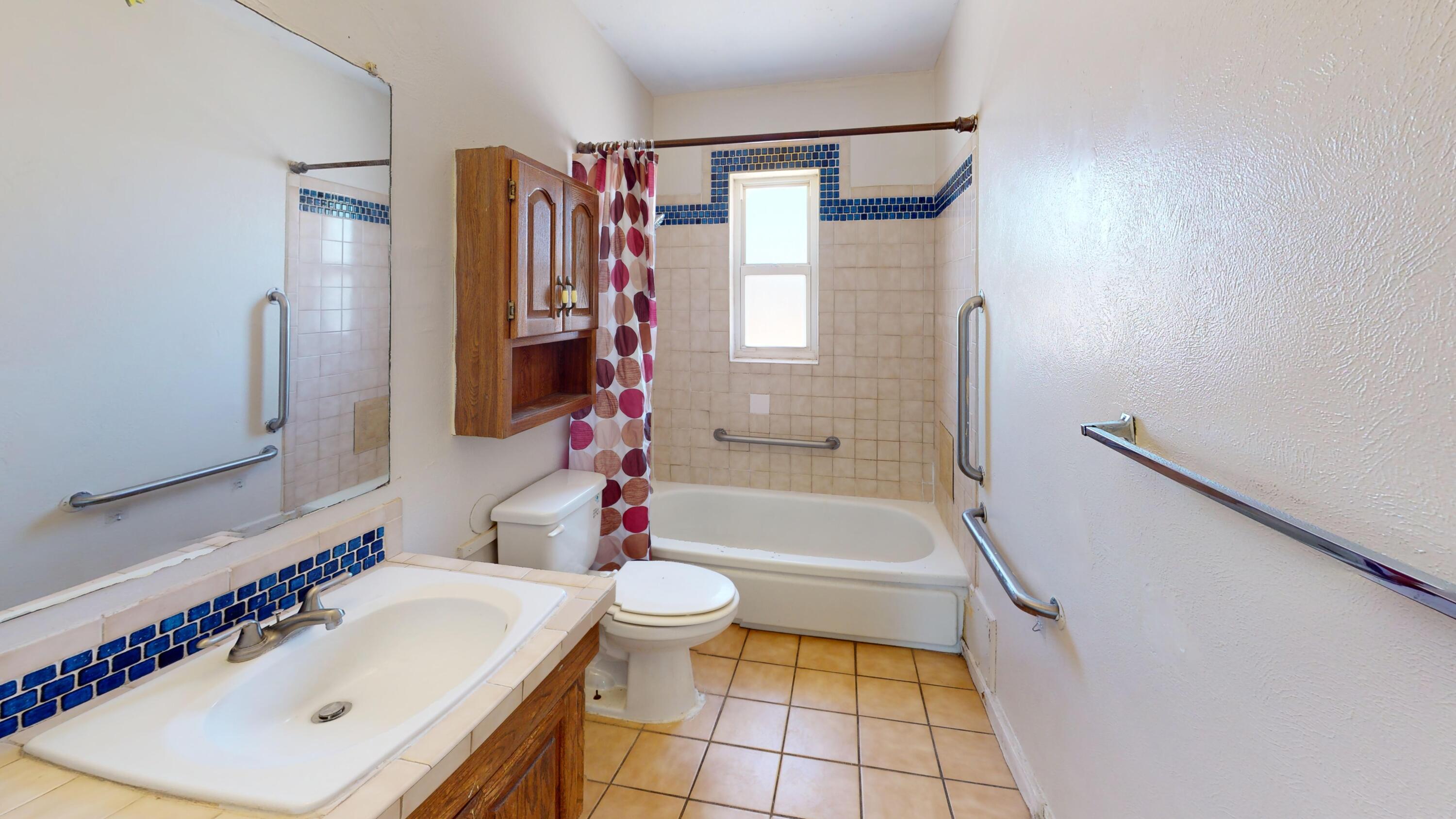 Photo 9 — 2607 General Bradley Street NE