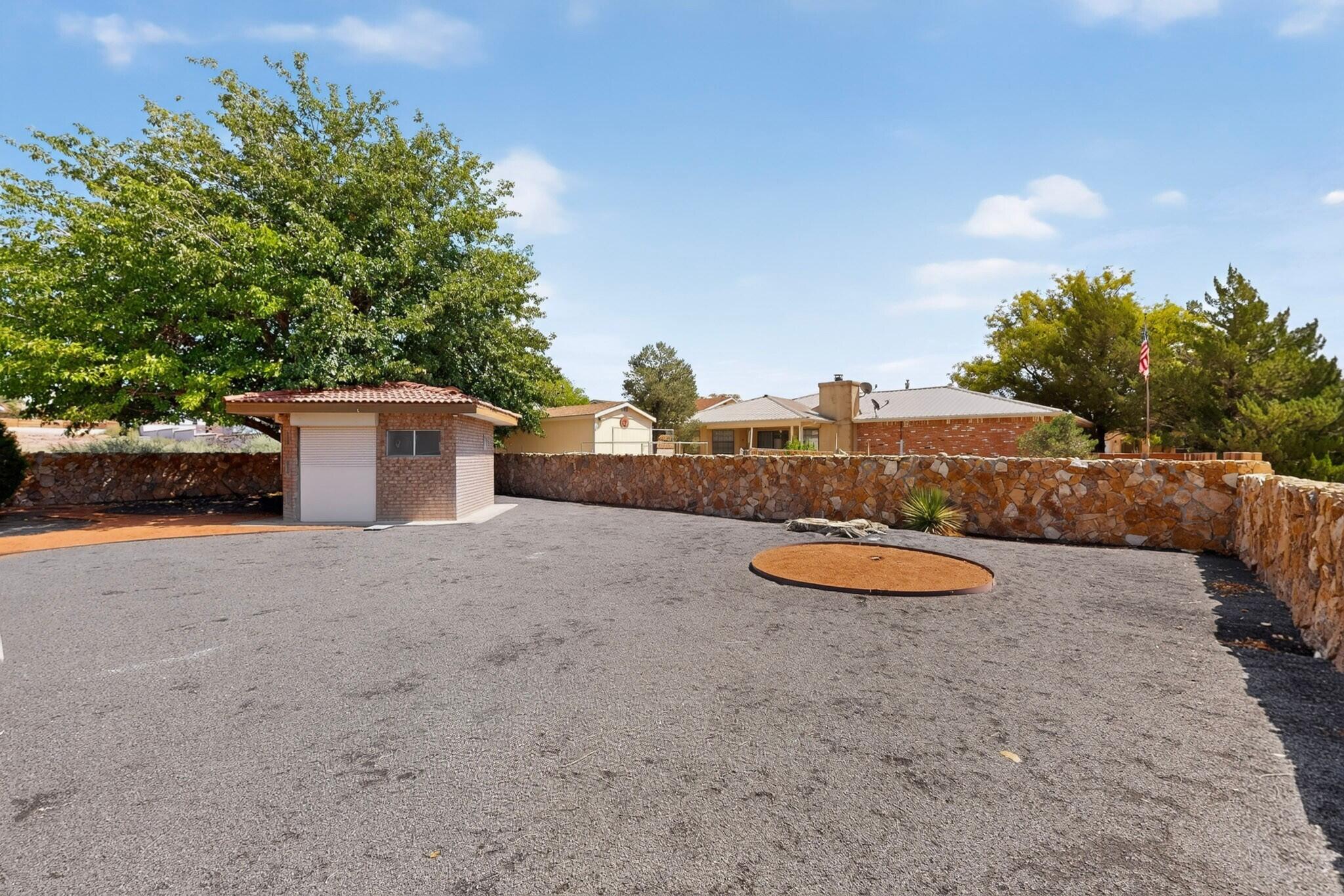 Photo 7 — 1690 Golf Course Road