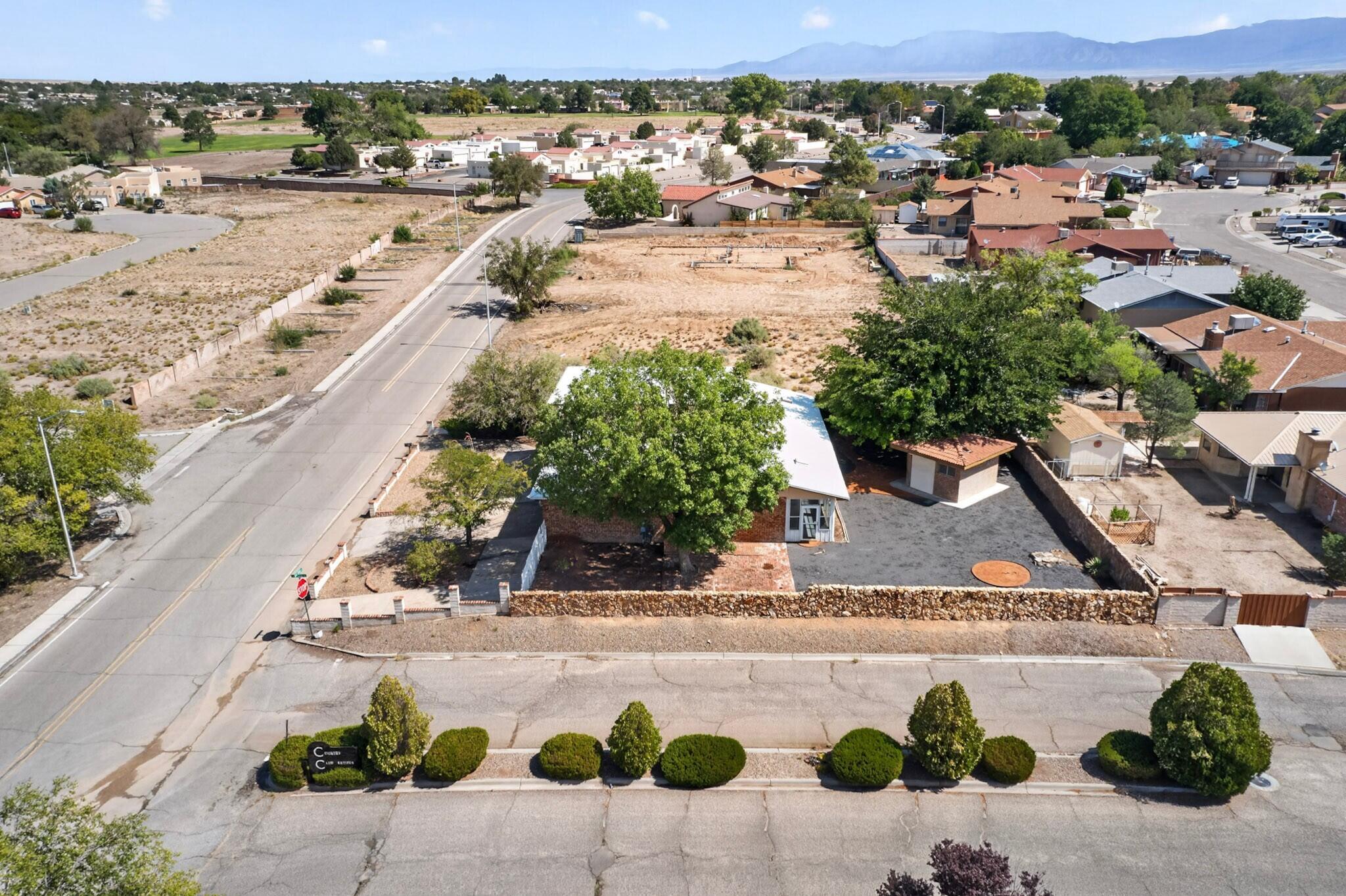 Photo 3 — 1690 Golf Course Road