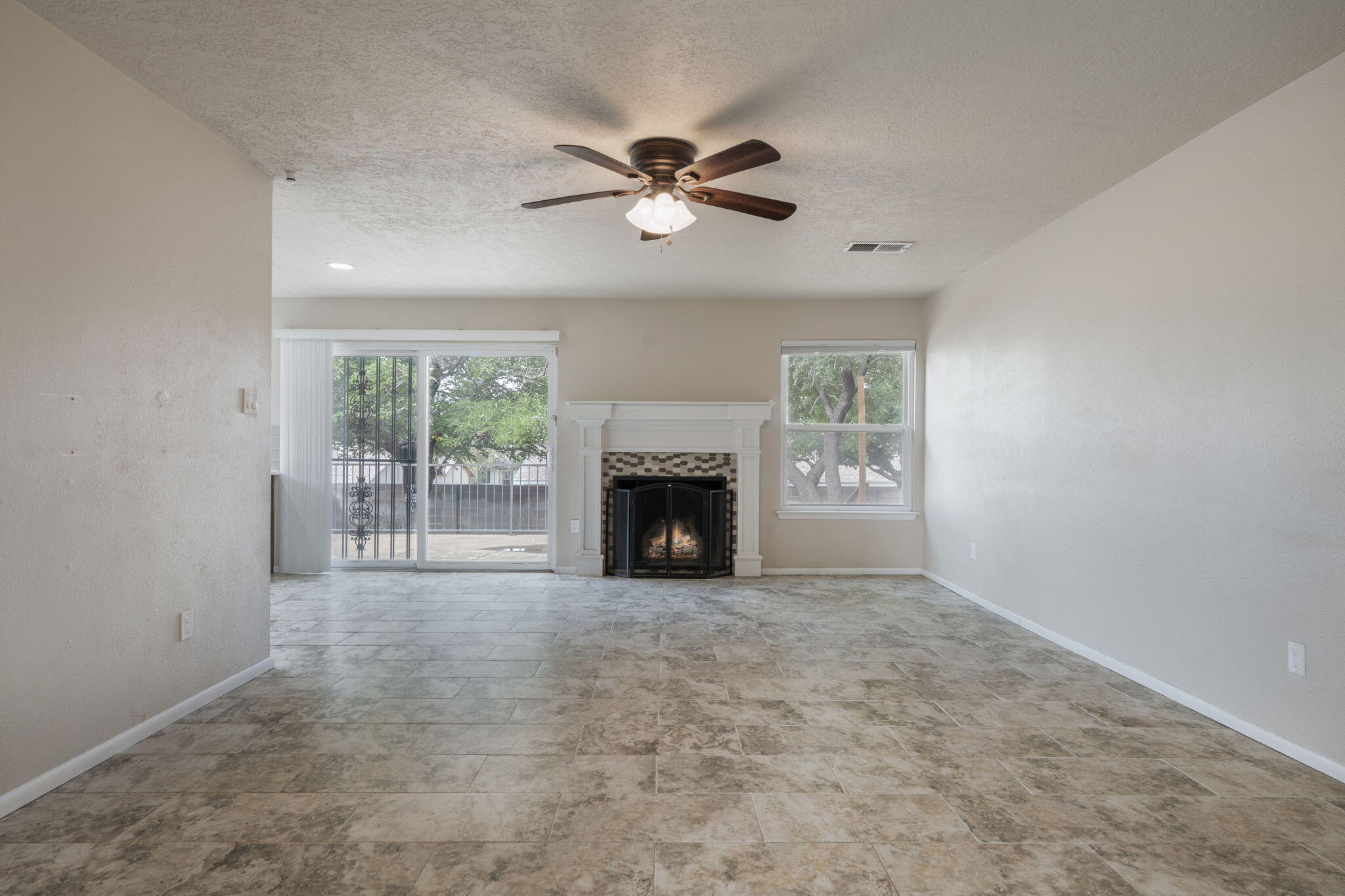 Photo 3 — 3825 Westerfeld Drive NE