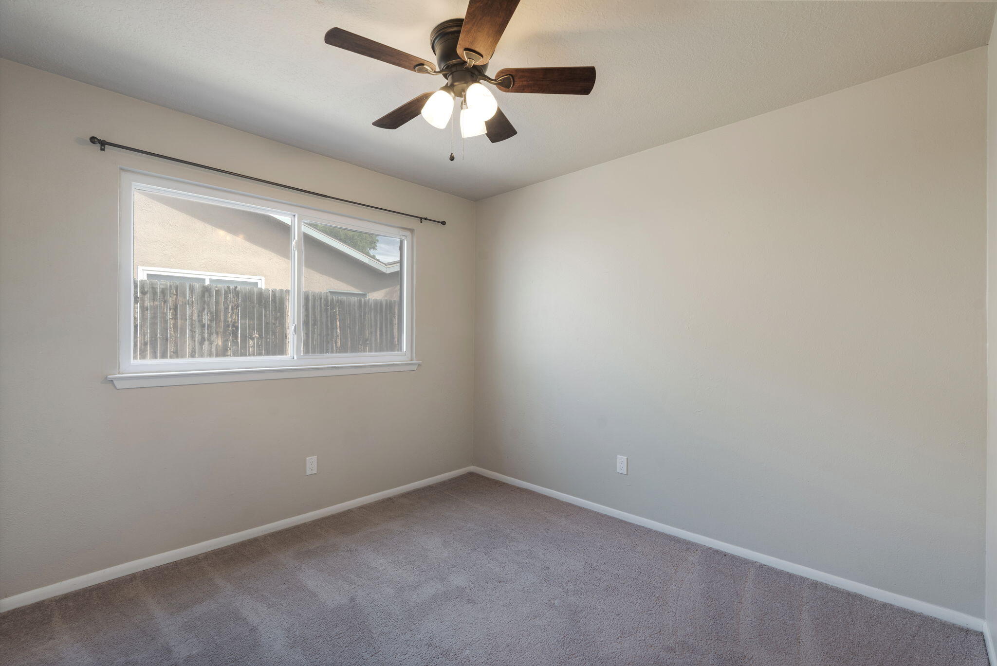 Photo 16 — 3825 Westerfeld Drive NE
