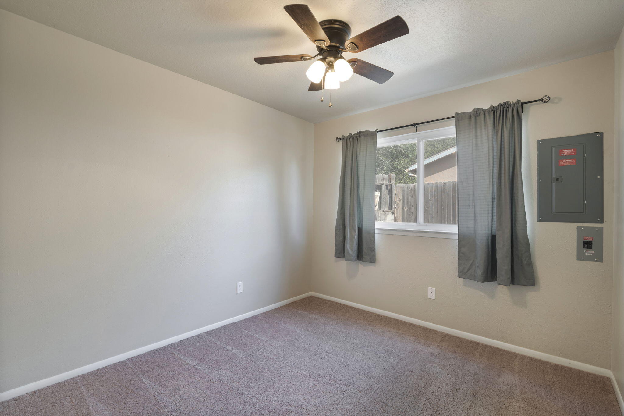 Photo 18 — 3825 Westerfeld Drive NE