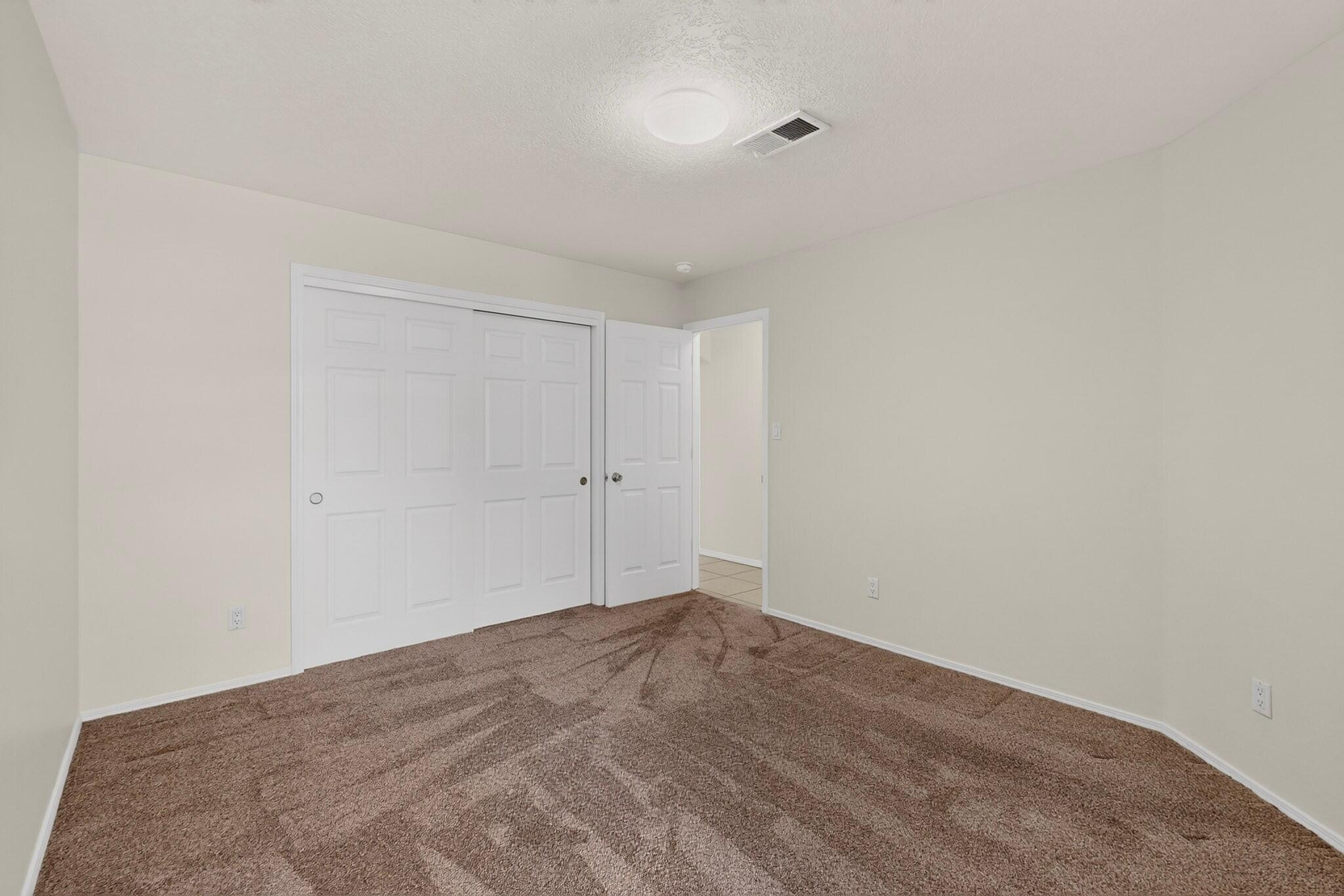 Photo 18 — 4909 Sereno Drive NE