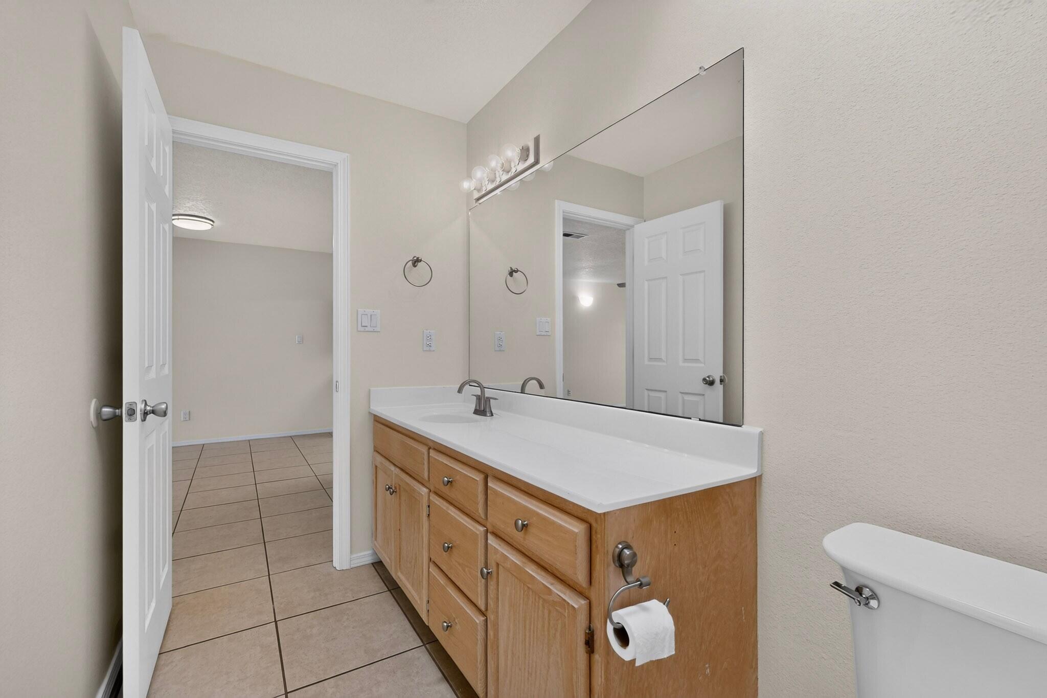 Photo 15 — 4909 Sereno Drive NE