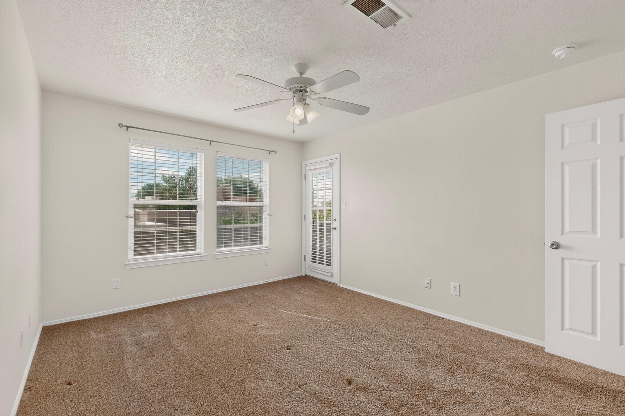 Photo 12 — 4909 Sereno Drive NE
