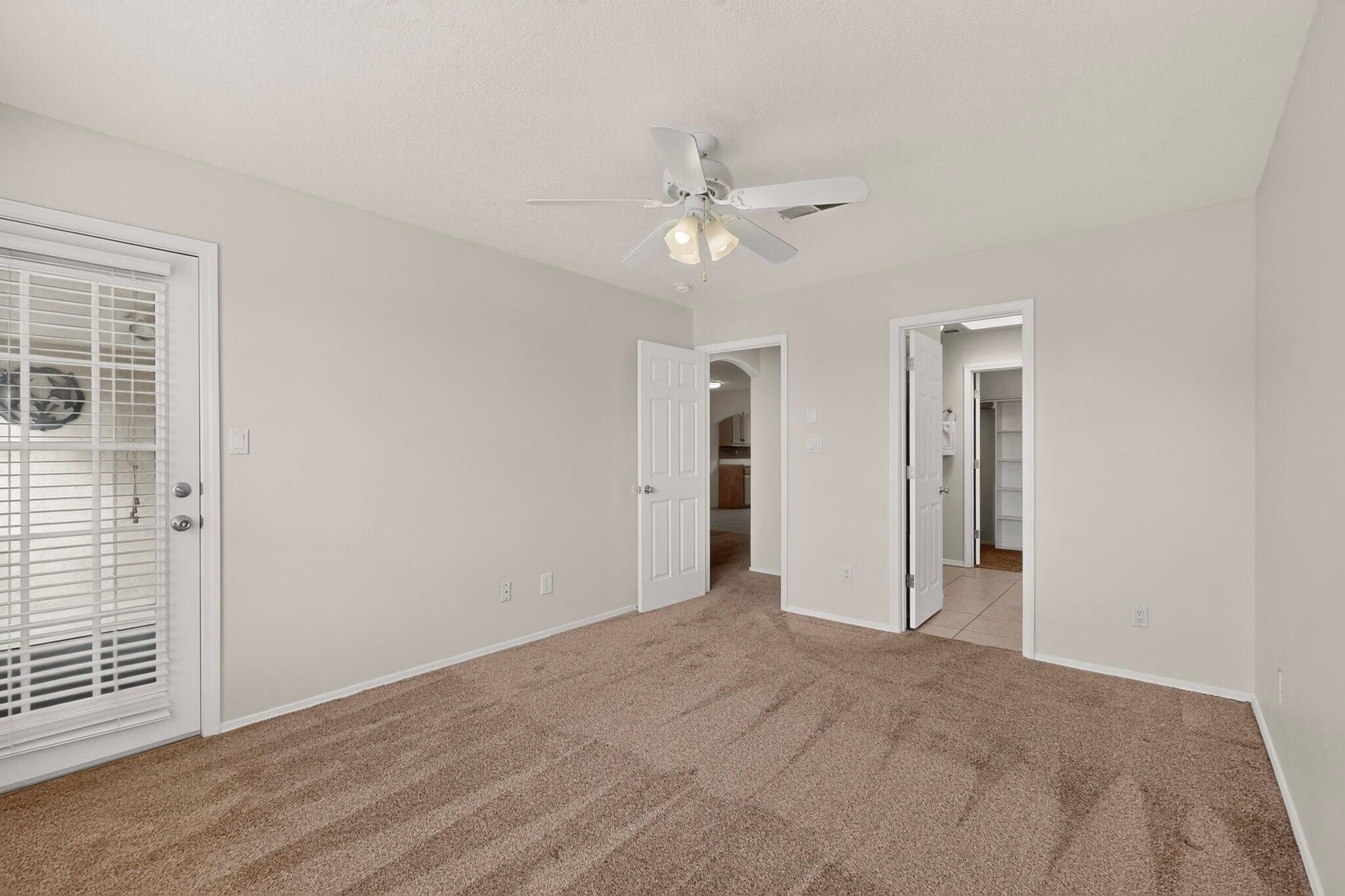 Photo 11 — 4909 Sereno Drive NE