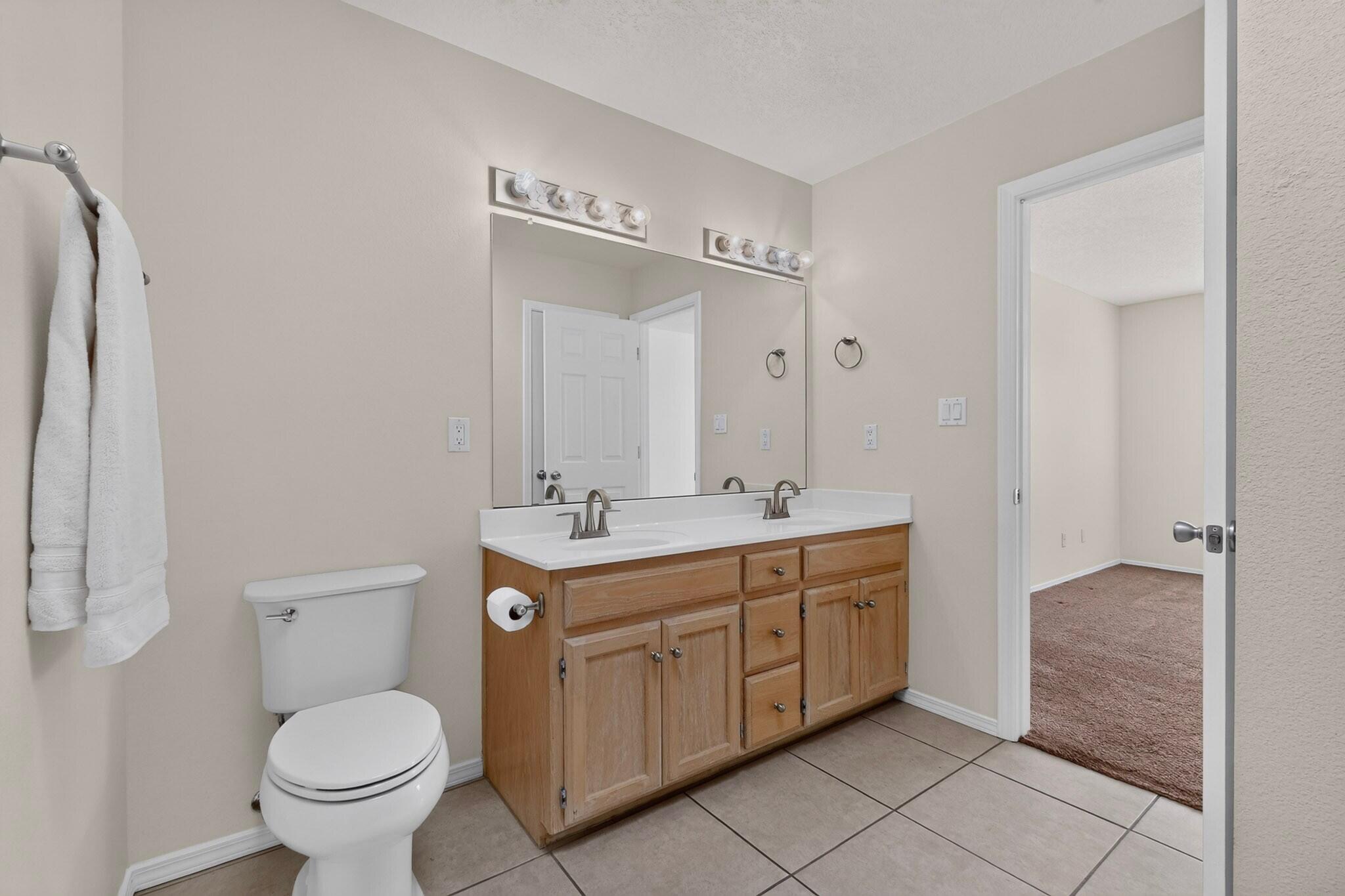 Photo 9 — 4909 Sereno Drive NE