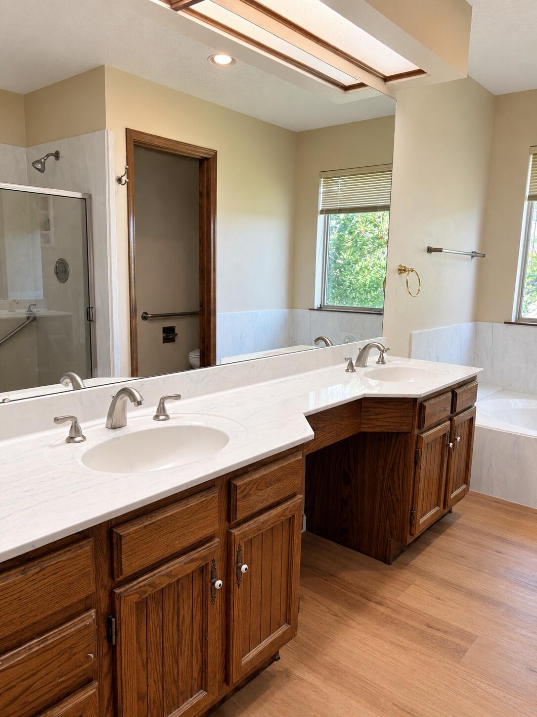 Photo 11 — 9421 Lancaster NE
