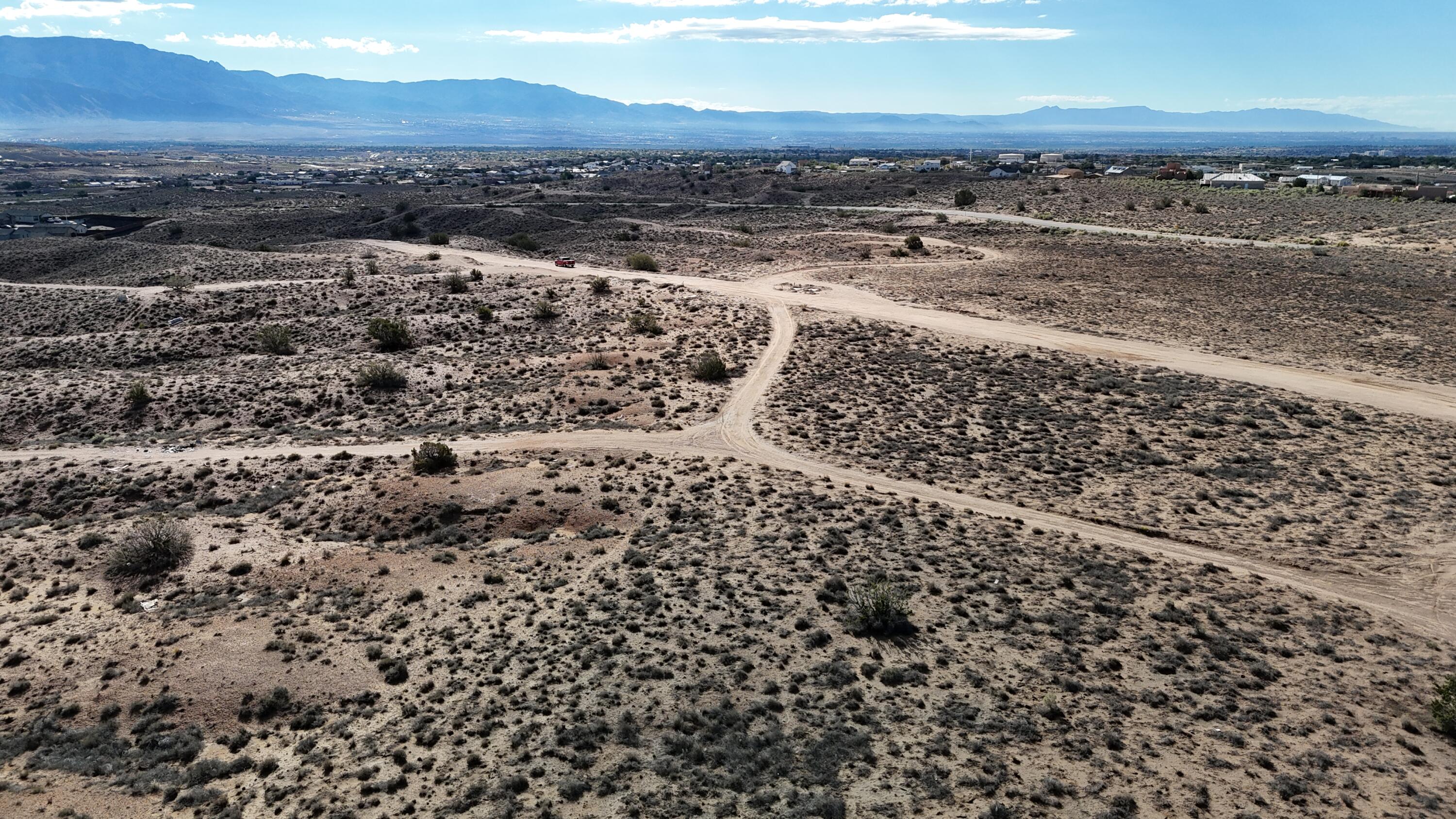 Photo 9 — 1332 Fig Loop NE