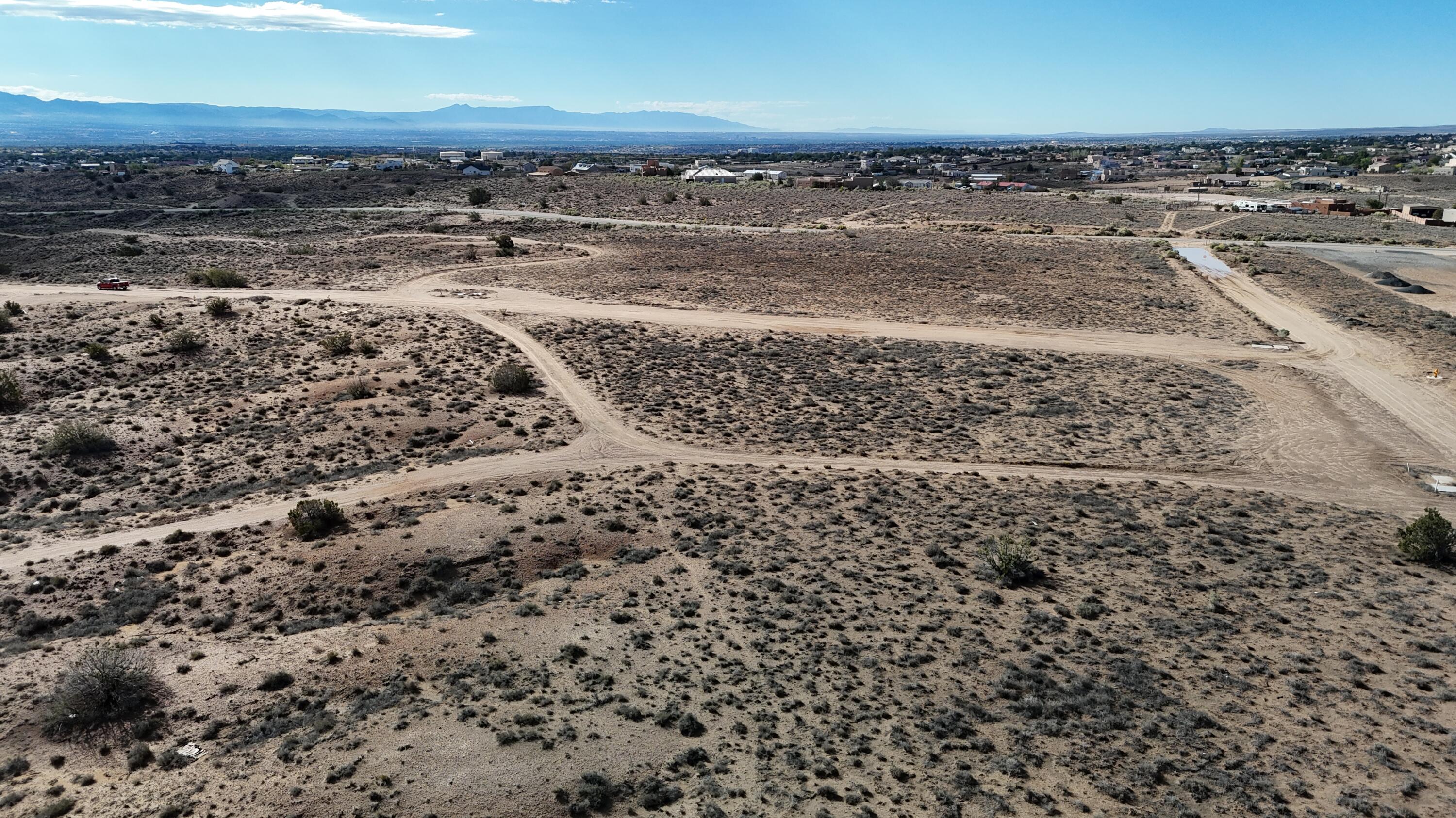 Photo 10 — 1332 Fig Loop NE