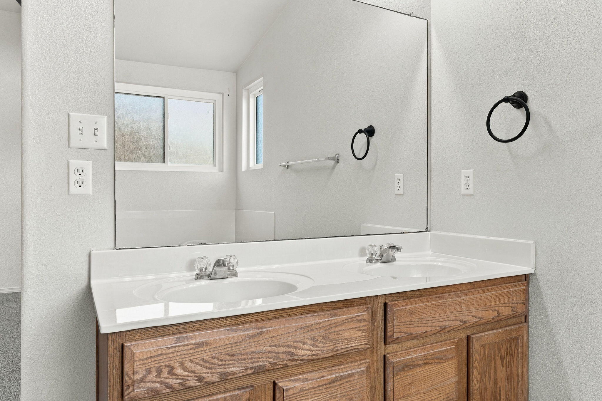 Photo 9 — 3732 Oasis Springs Road NE