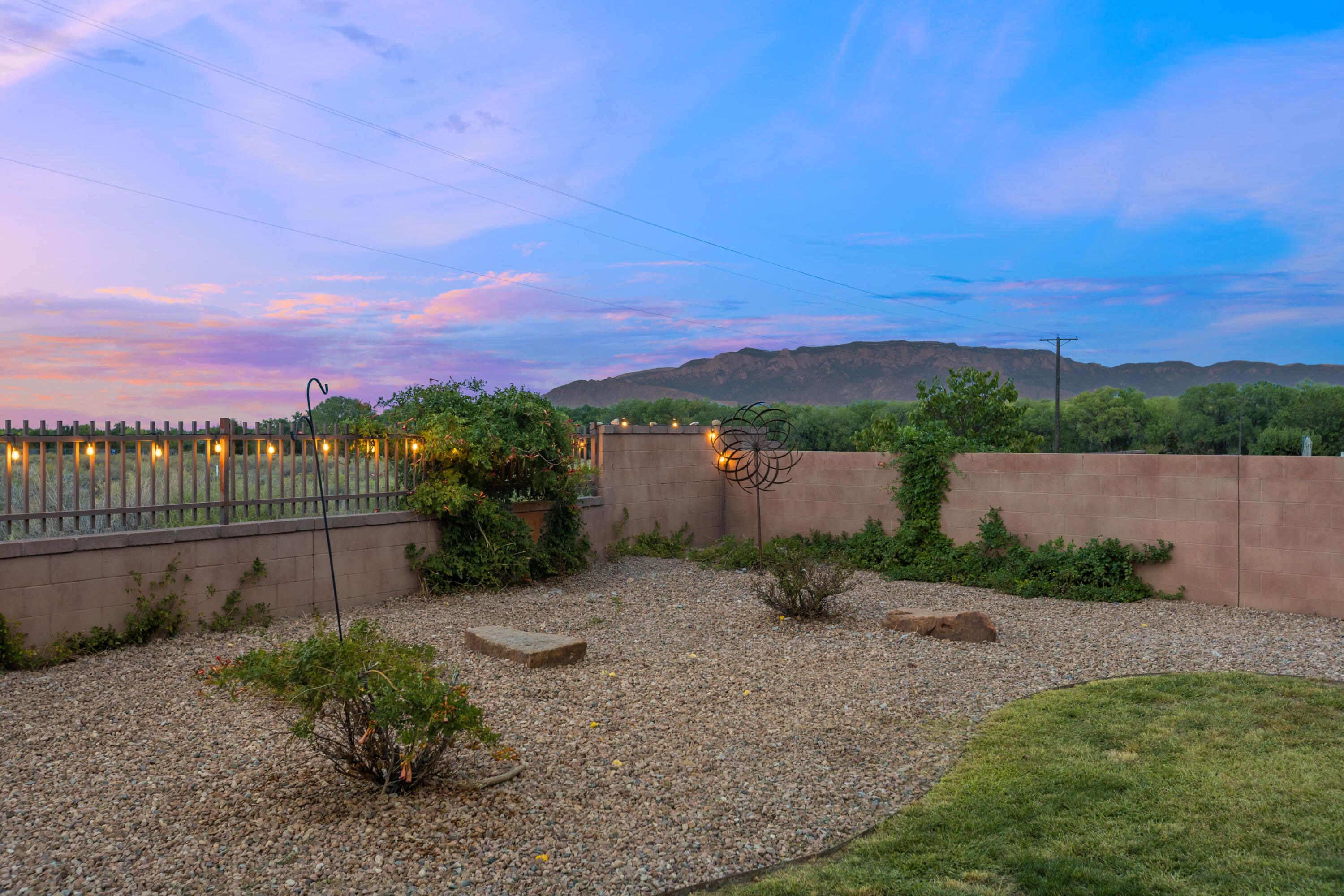 Photo 14 — 4919 Valle Rio Trail NW