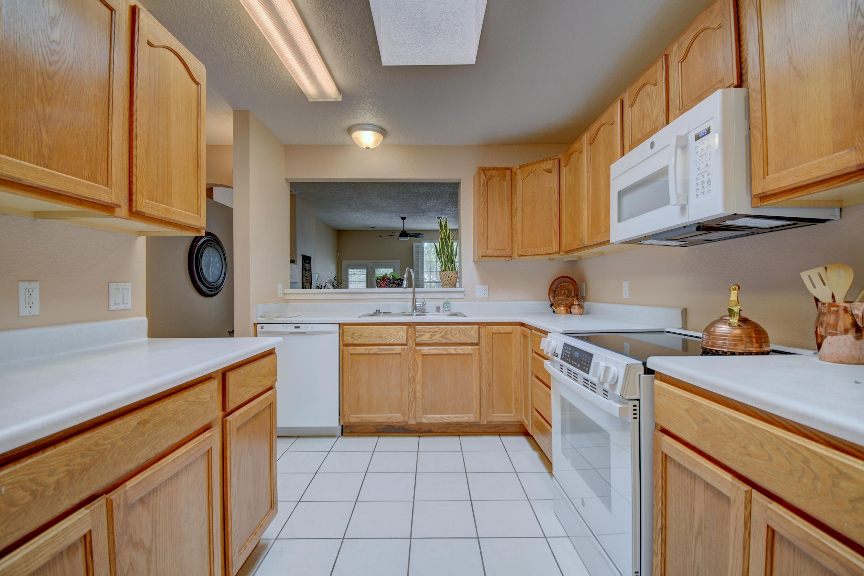 Photo 17 — 3431 Juan Tabo Boulevard NE