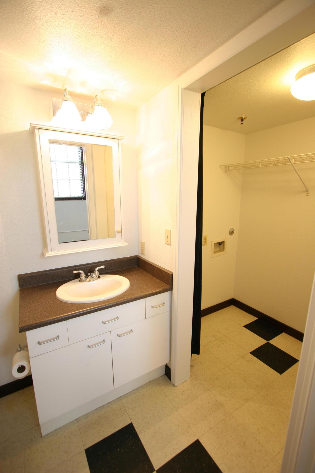 Photo 3 — 301 Central Avenue NE 117