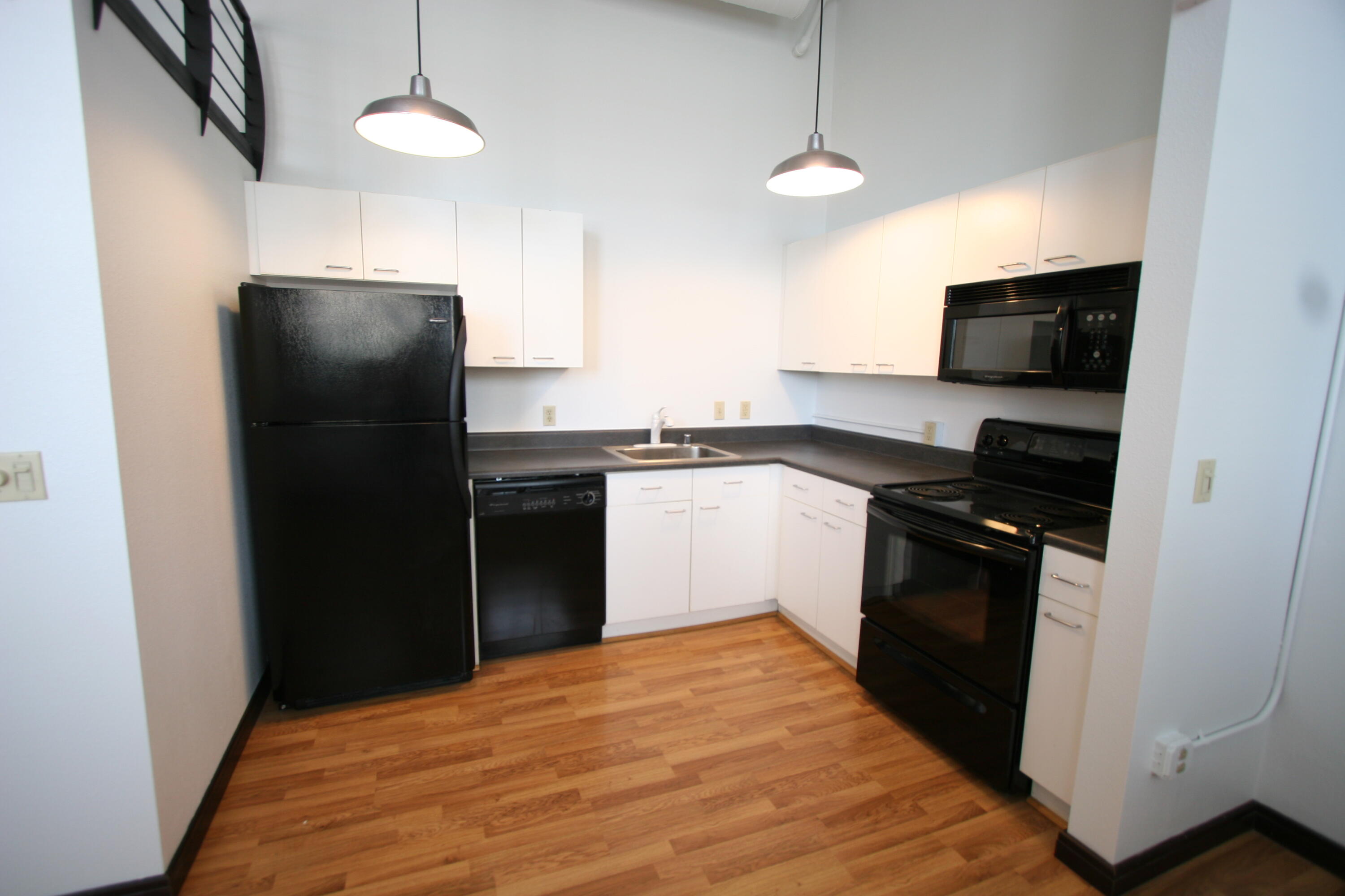 Photo 8 — 301 Central Avenue NE 117