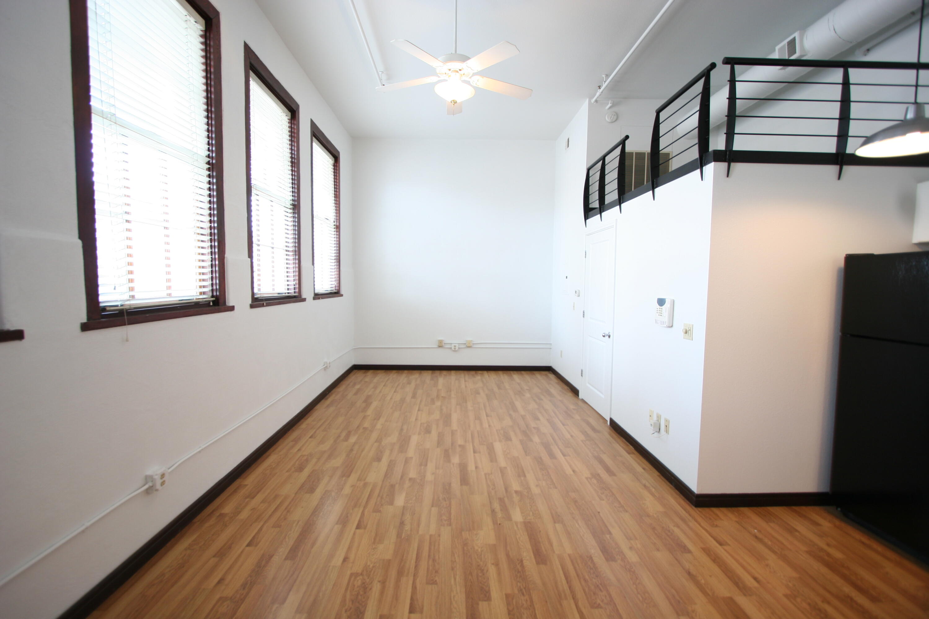 Photo 6 — 301 Central Avenue NE 117
