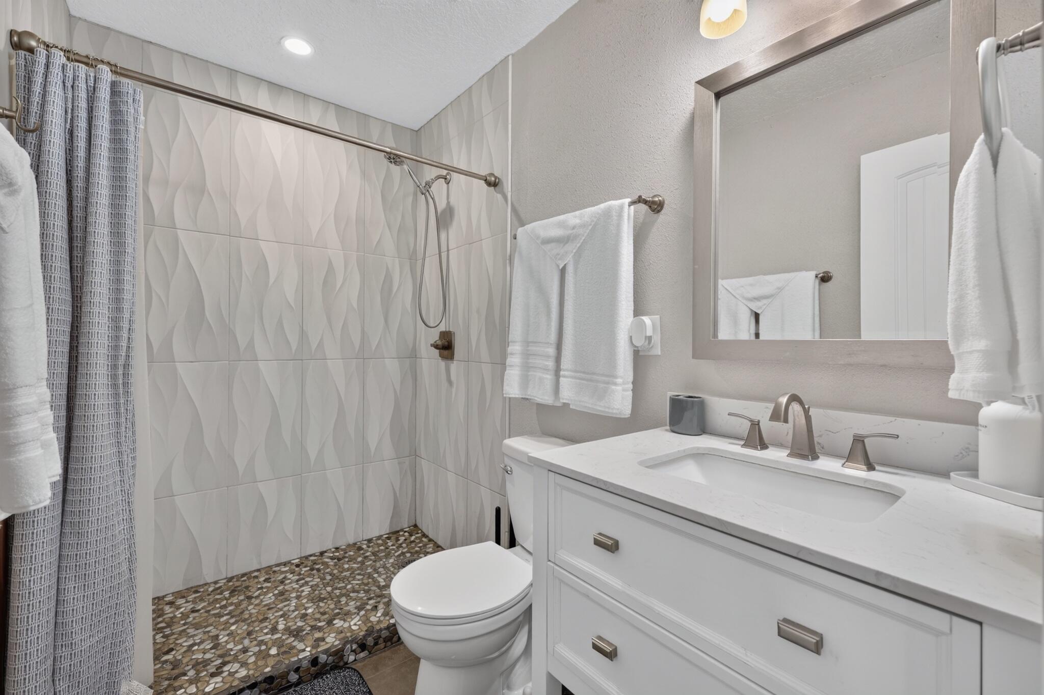Photo 17 — 609 Grecian Lane NW