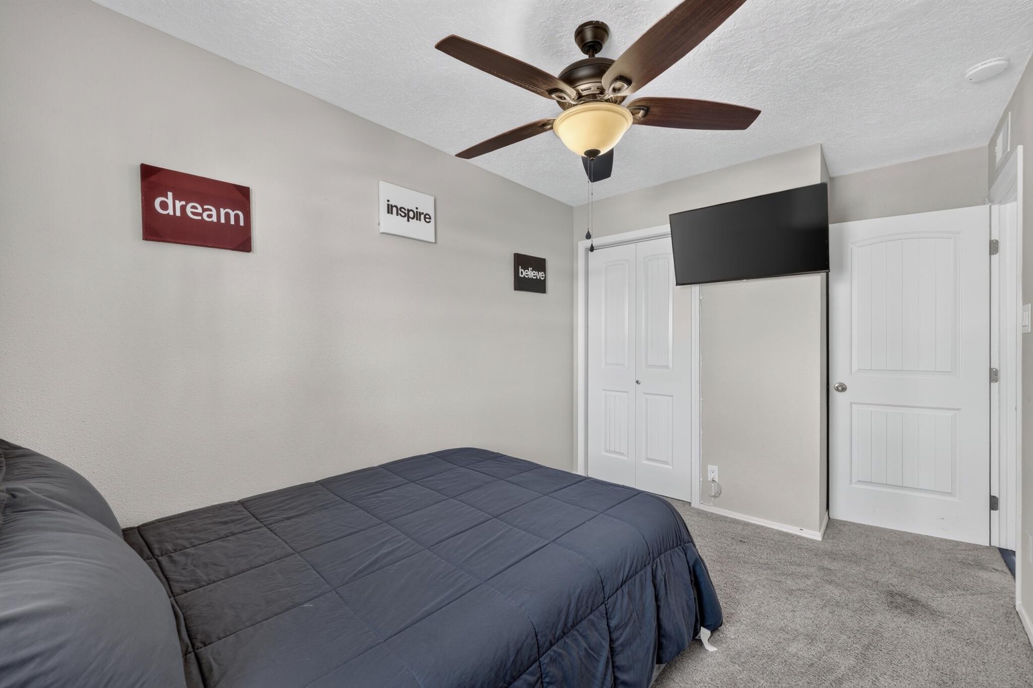 Photo 13 — 609 Grecian Lane NW