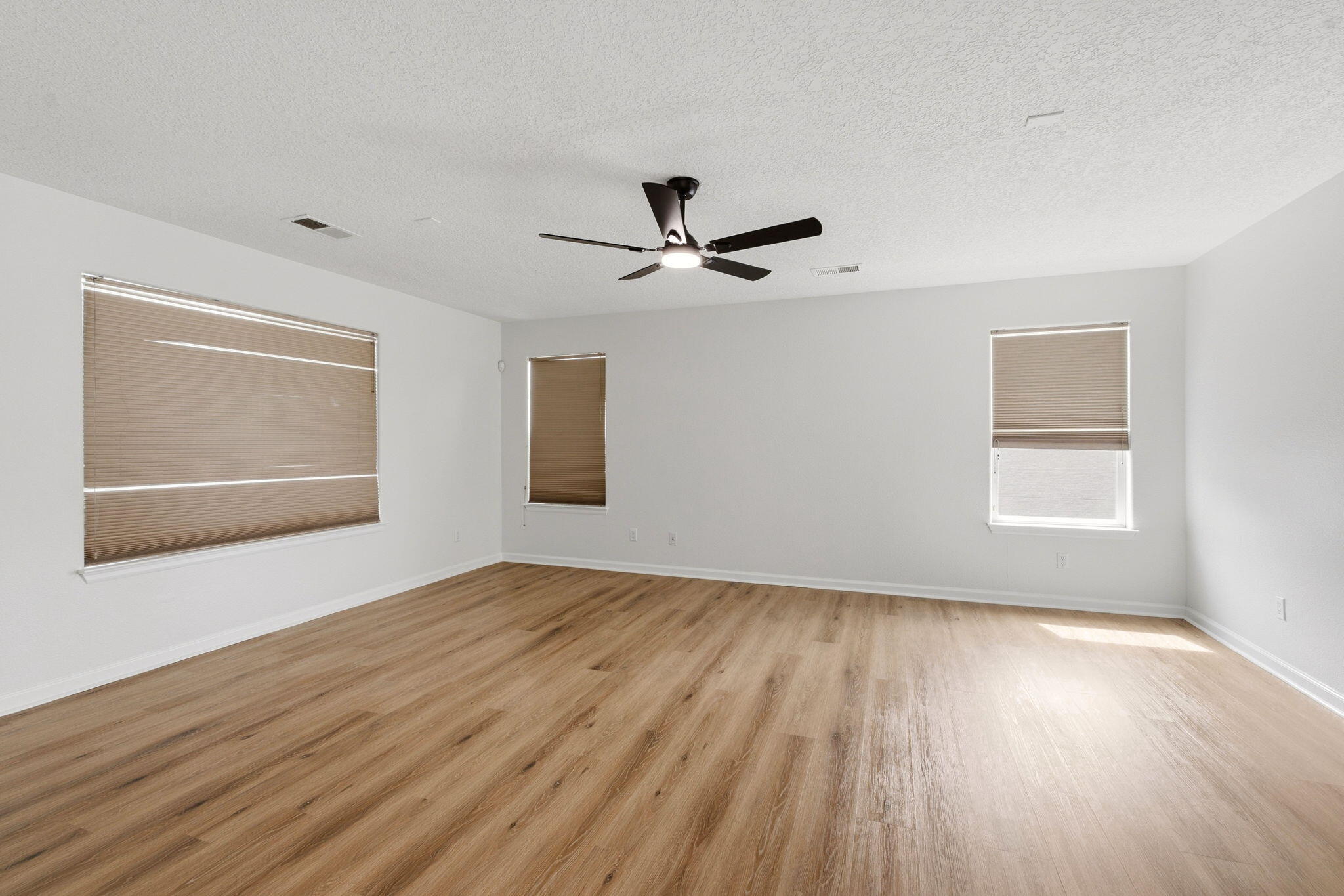 Photo 18 — 1308 Summer Breeze Drive NW