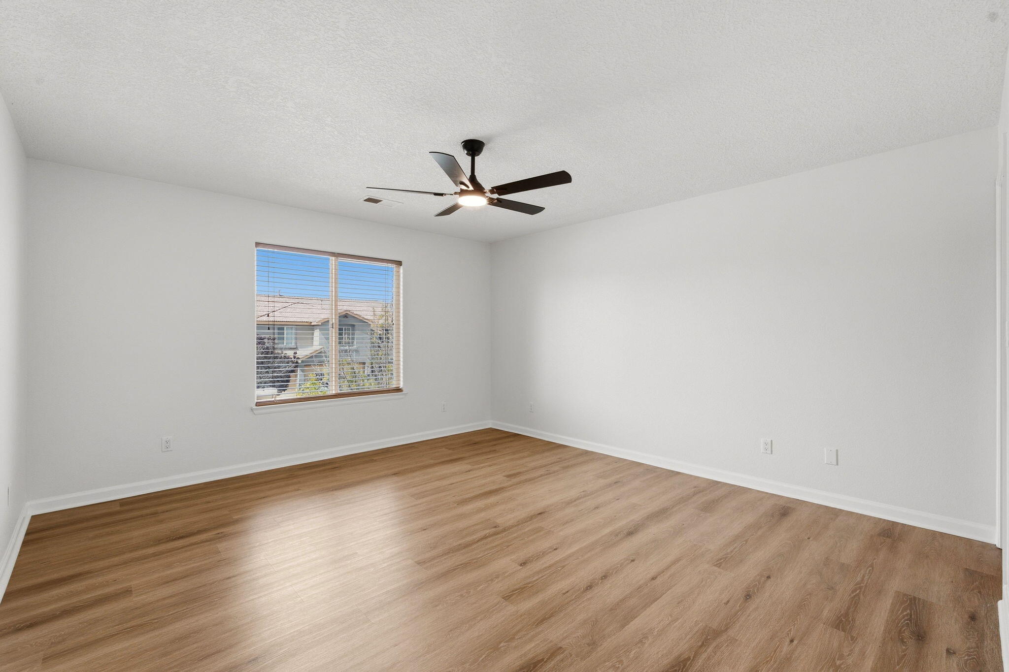 Photo 10 — 1308 Summer Breeze Drive NW