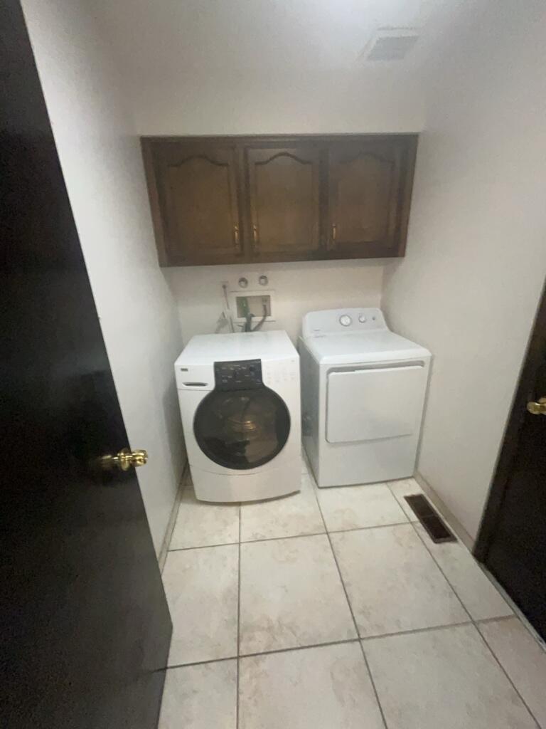 Photo 8 — 1052 Monte Largo Drive NE