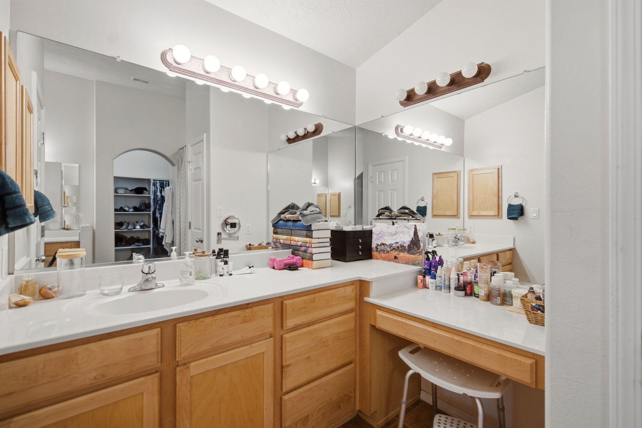 Photo 14 — 2509 Flagstone Road NE