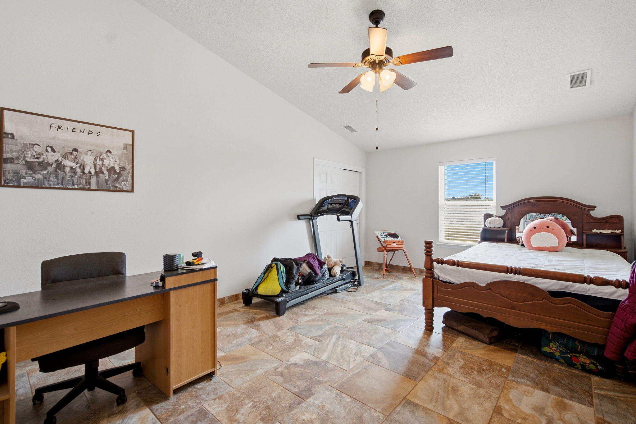 Photo 11 — 2509 Flagstone Road NE
