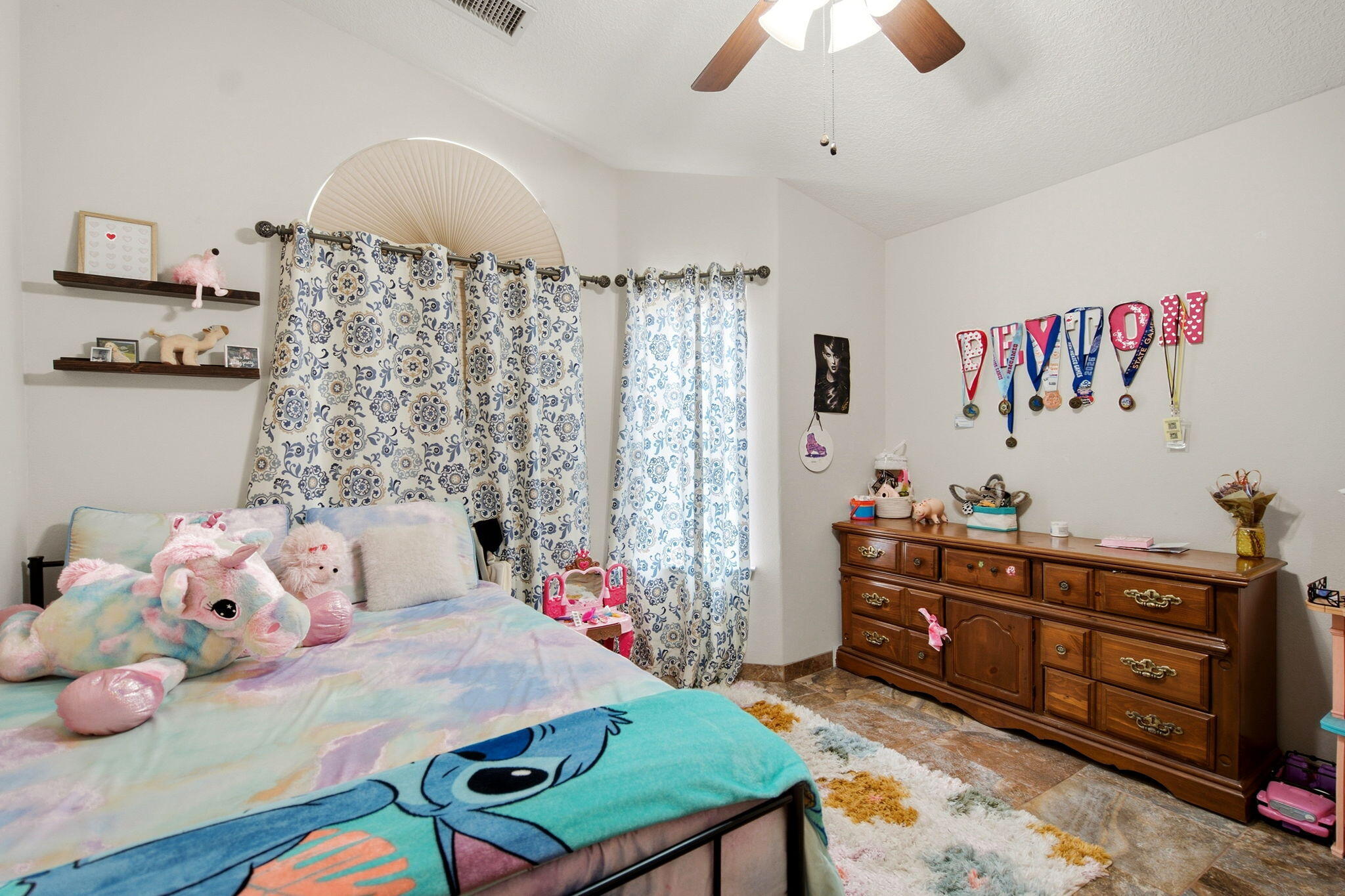 Photo 9 — 2509 Flagstone Road NE