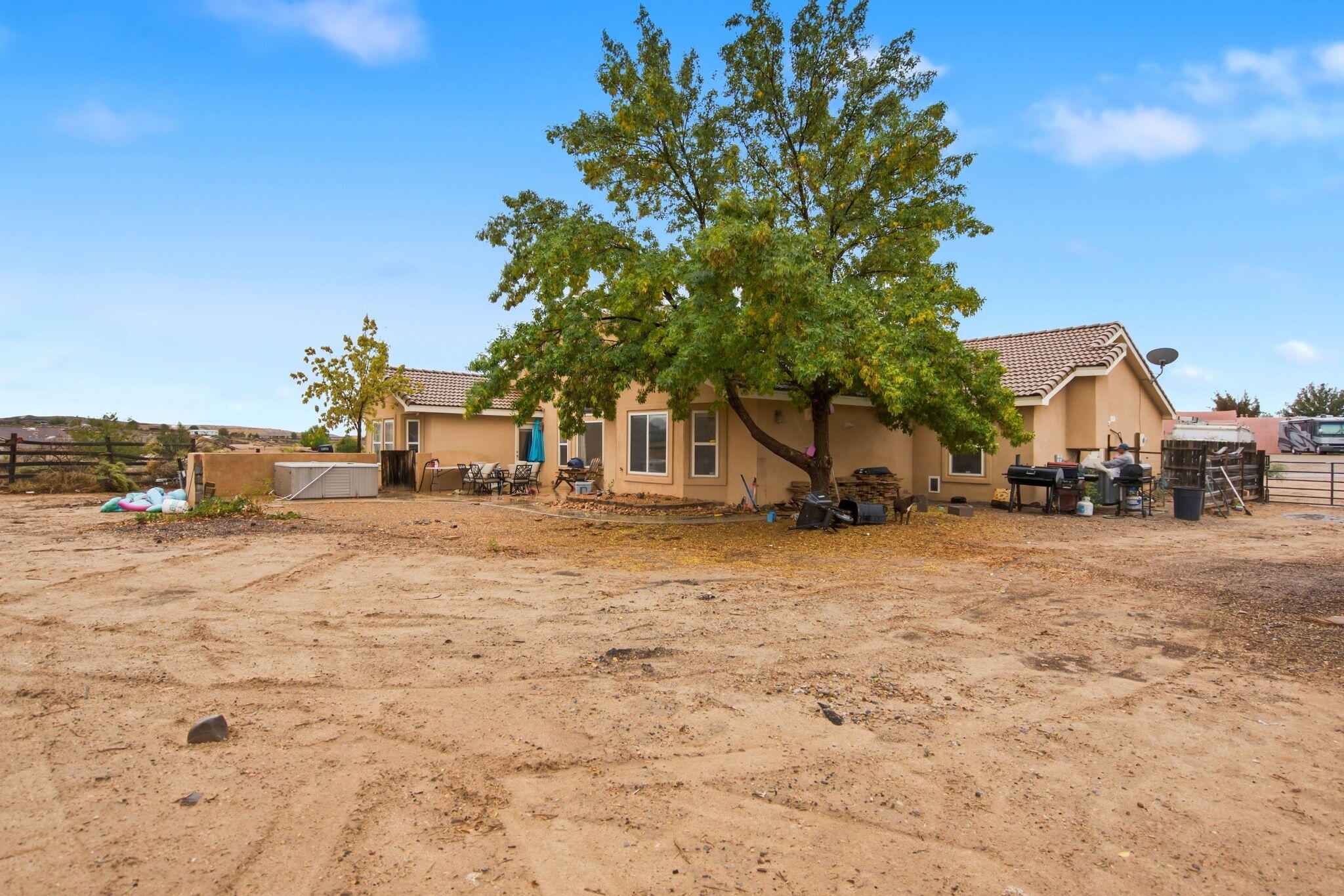Photo 2 — 2509 Flagstone Road NE