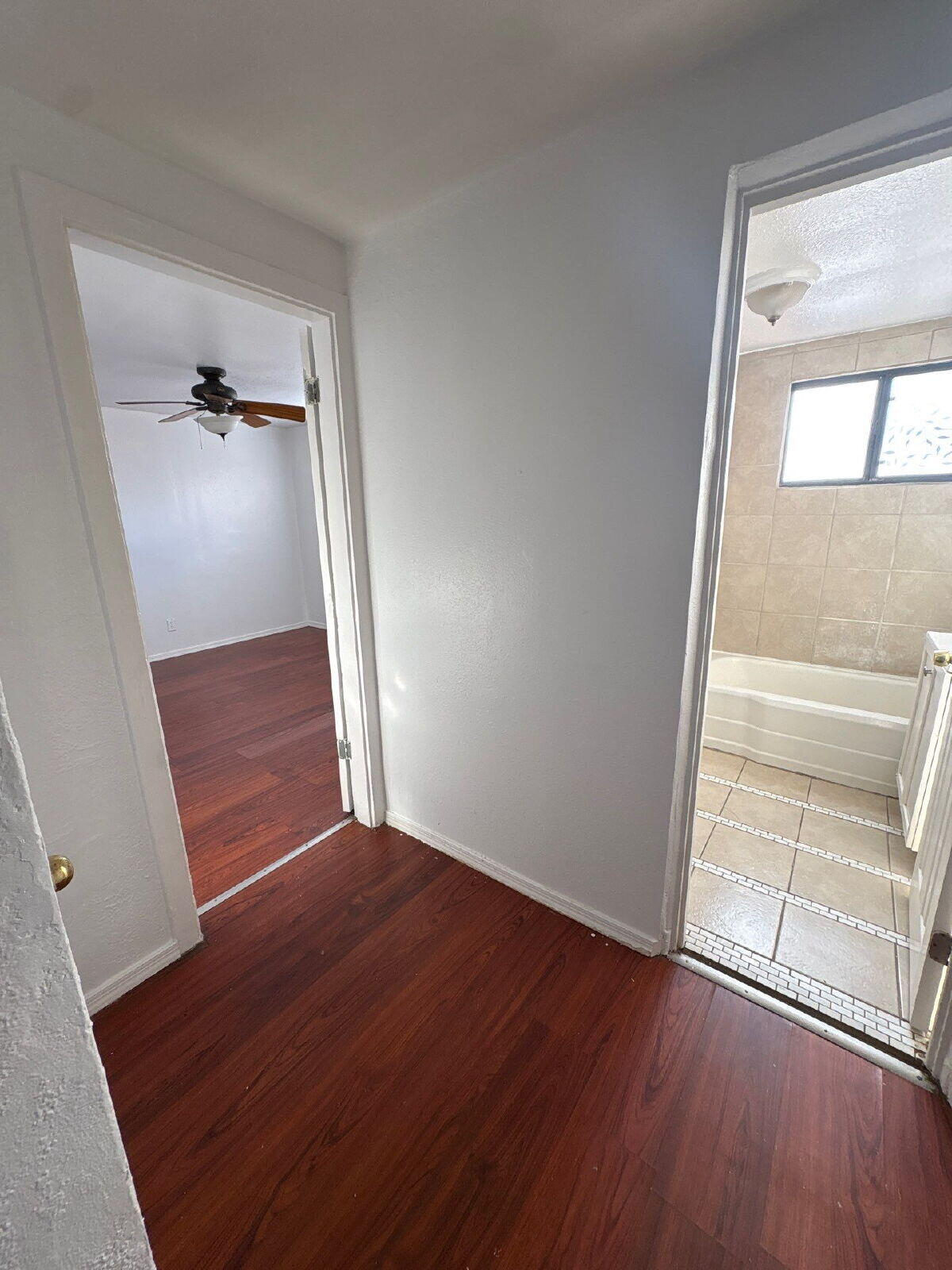 Photo 17 — 304 Texas Street NE