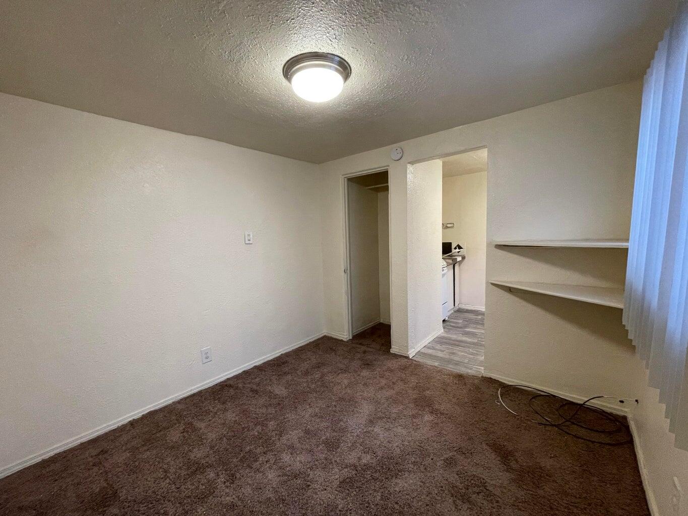 Photo 2 — 304 Texas Street NE