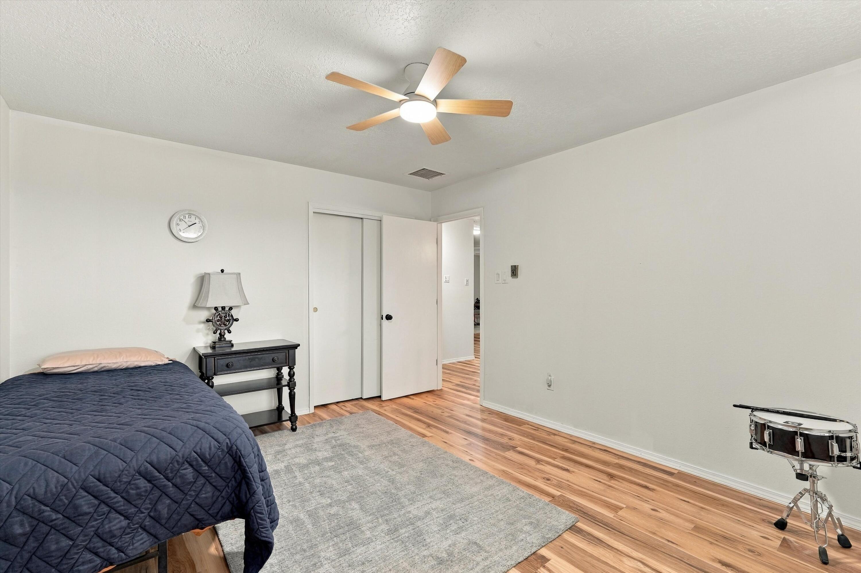Photo 17 — 3102 May Circle SE