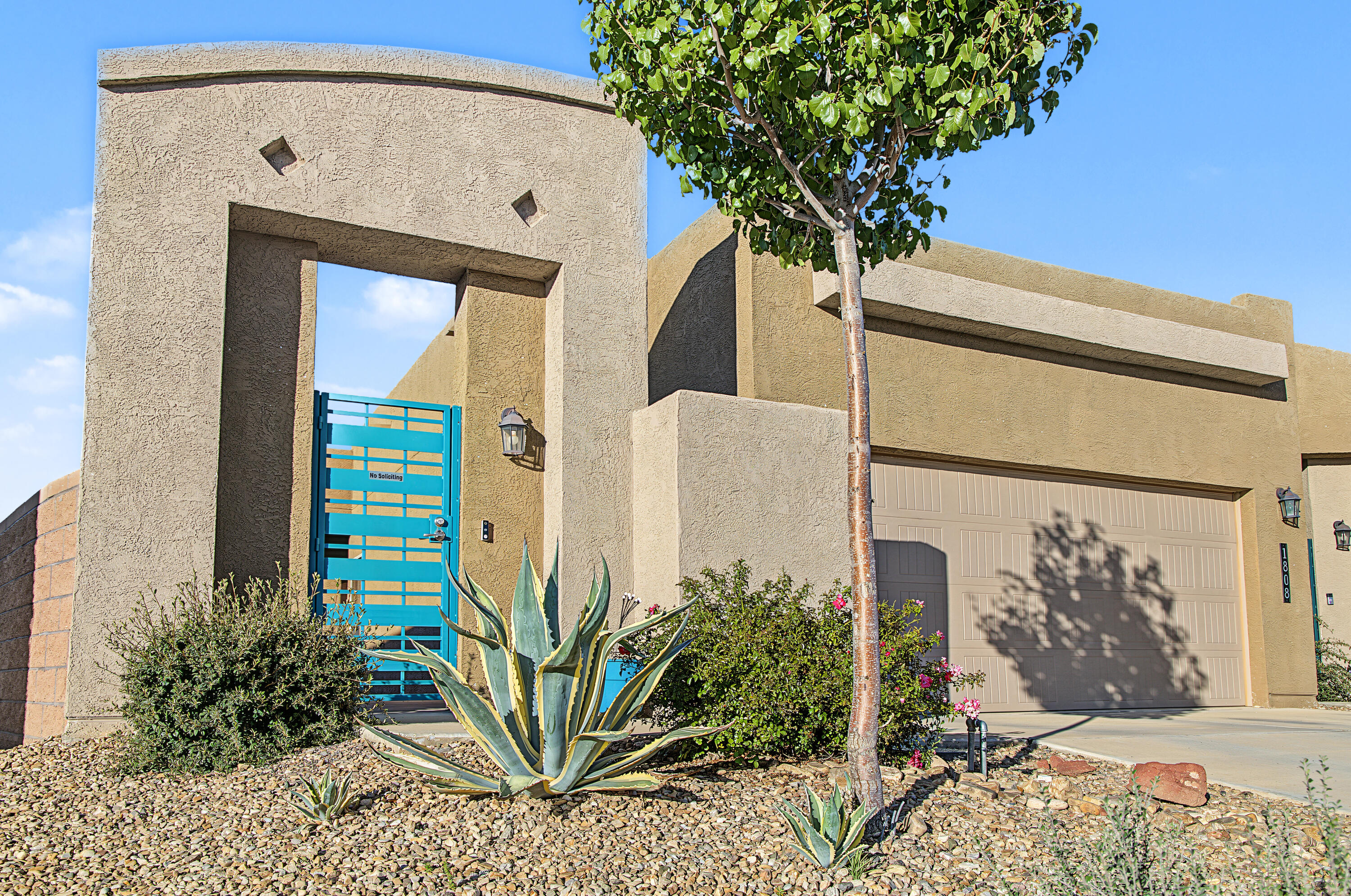 1808 Villa Contesa Loop NW, Los Lunas, NM 87031