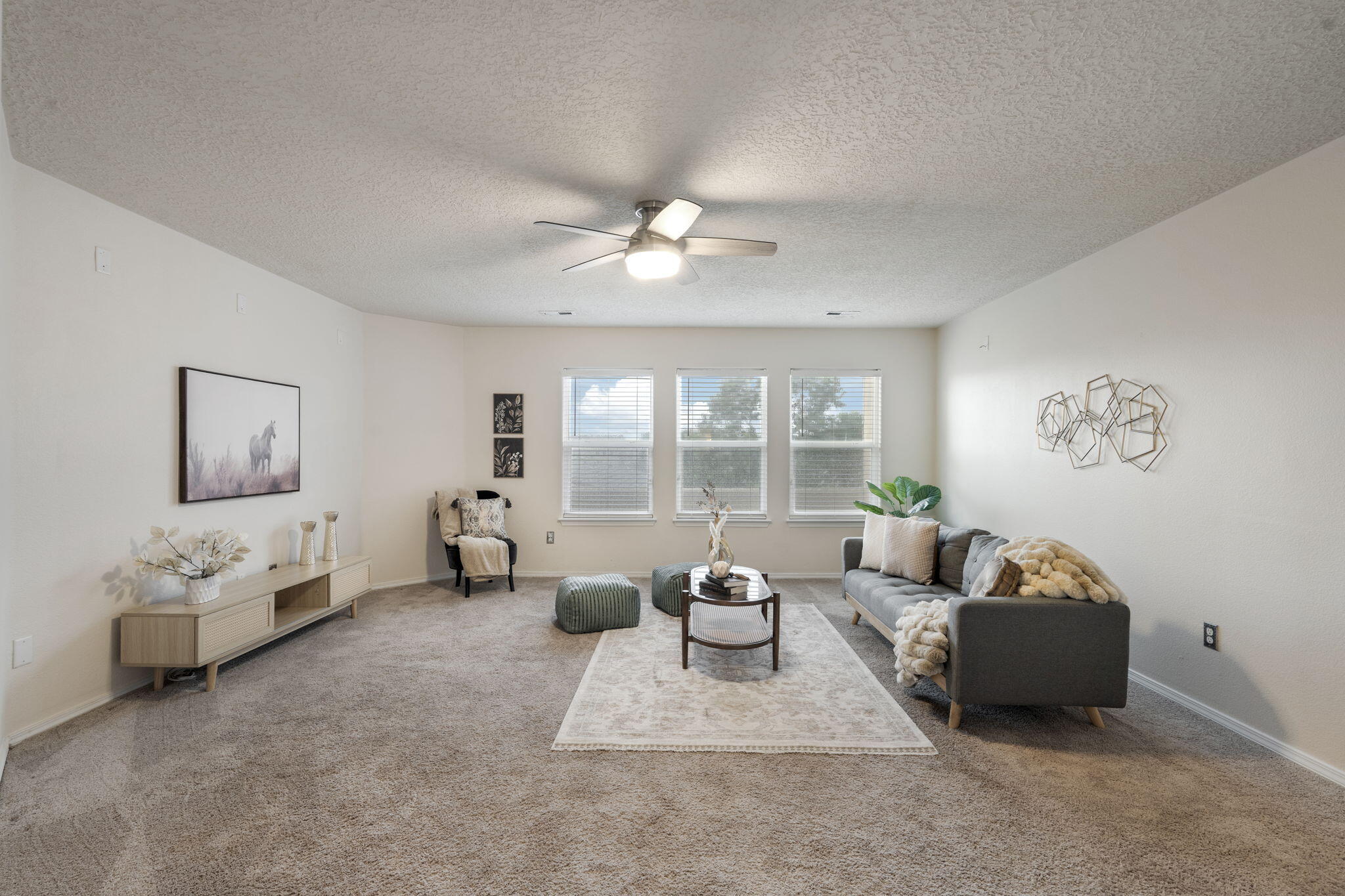 Photo 5 — 1909 Caramesa Drive SE