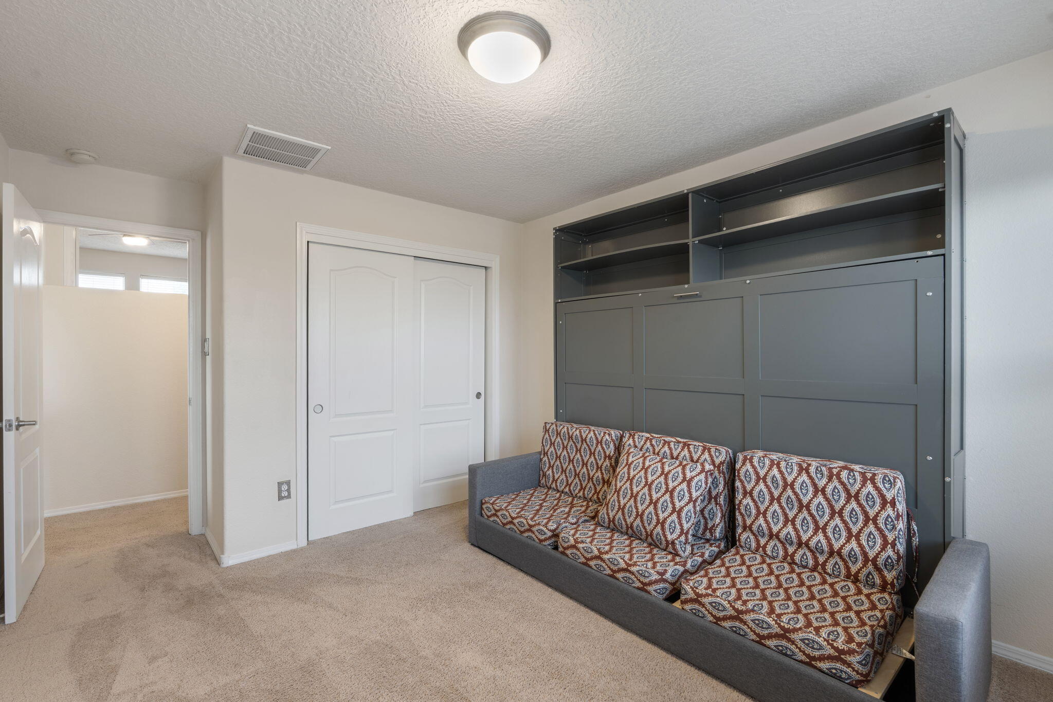 Photo 9 — 1909 Caramesa Drive SE
