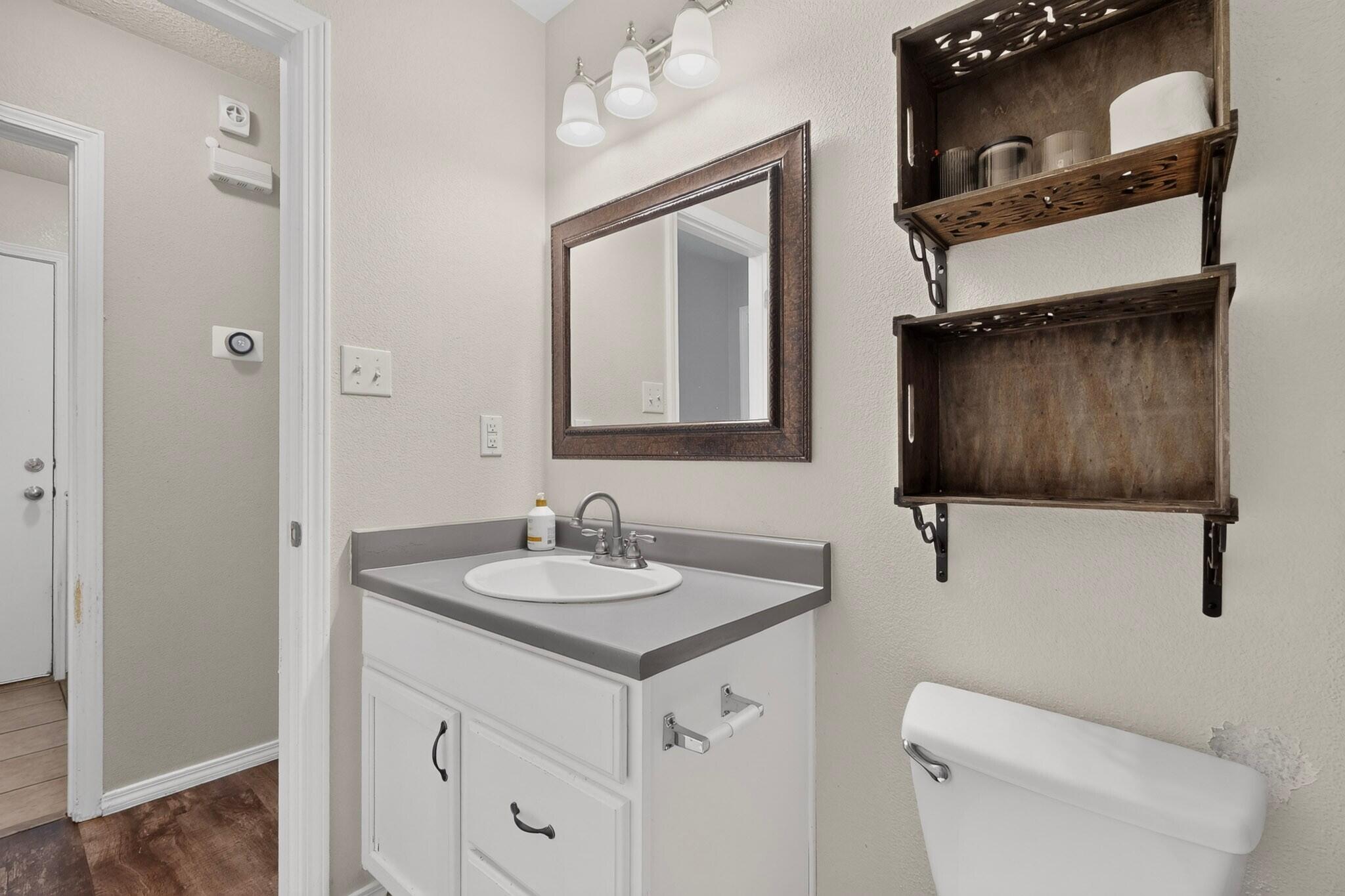 Photo 8 — 10716 Beaker Road SW