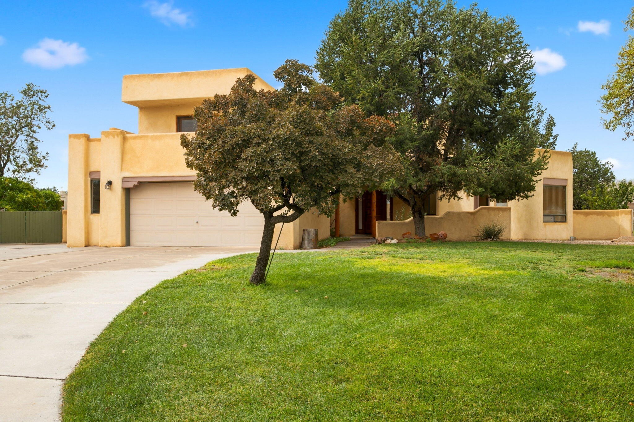 Photo 13 — 2046 Rivers Edge Drive NE
