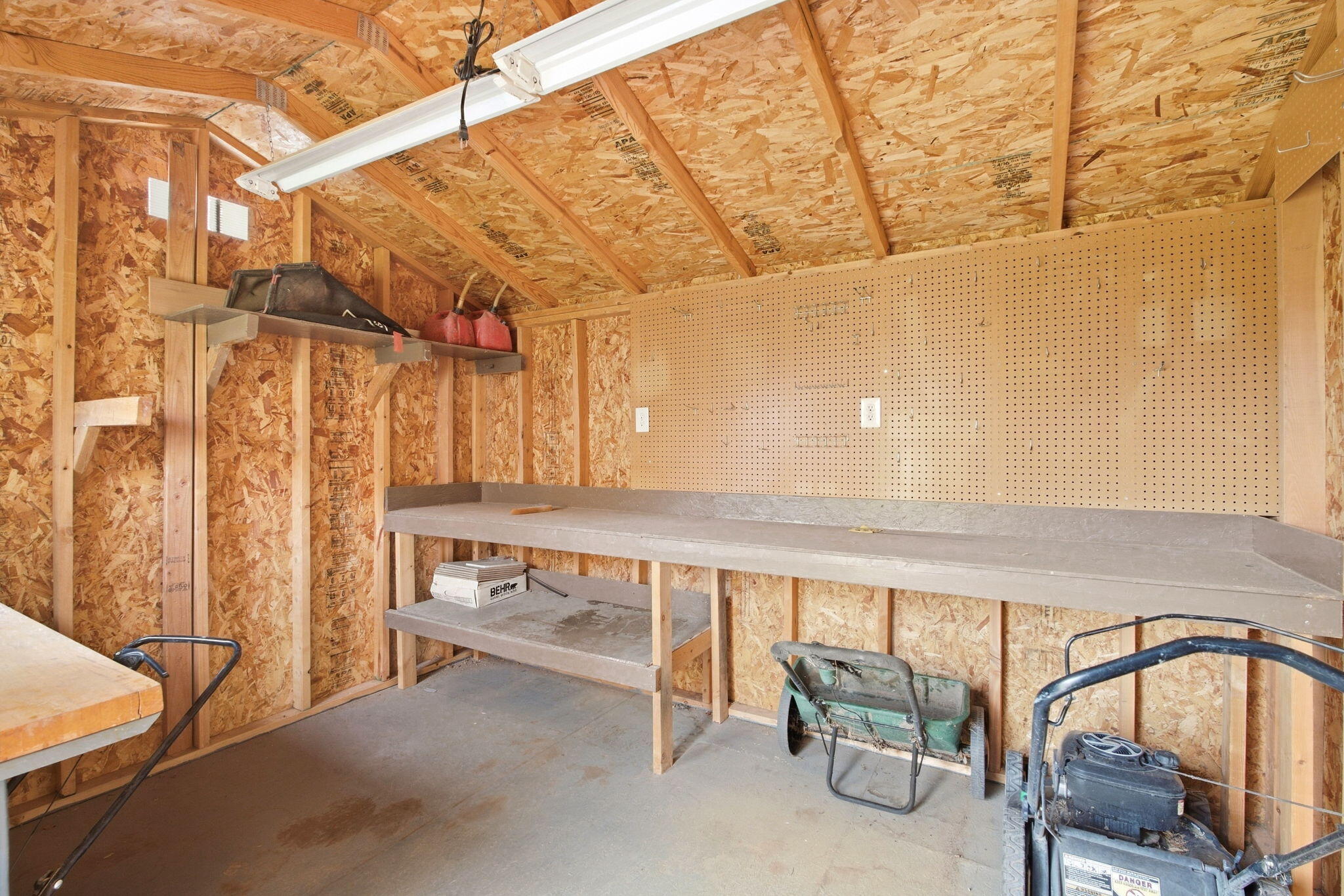 Photo 4 — 2046 Rivers Edge Drive NE