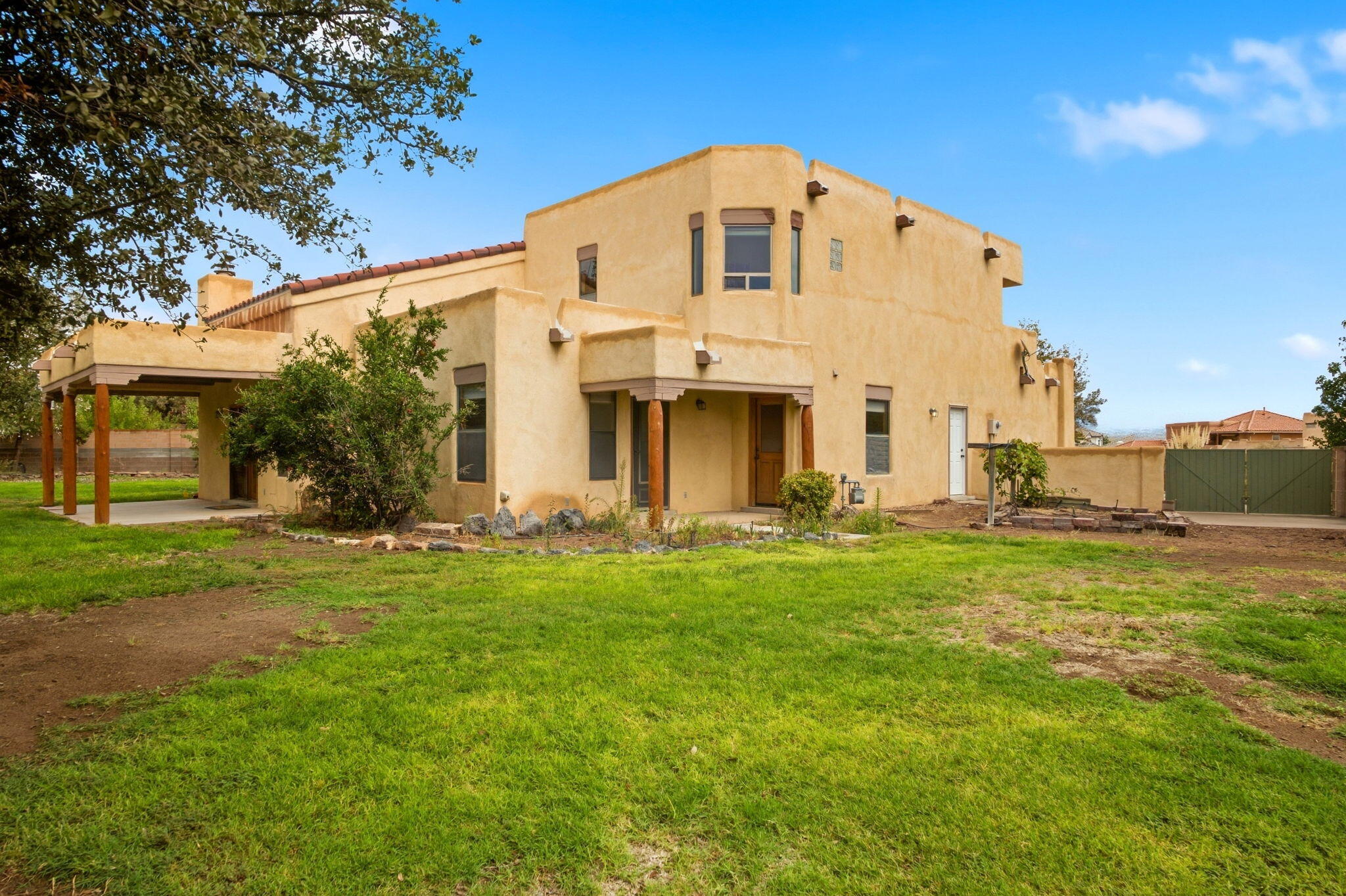 Photo 7 — 2046 Rivers Edge Drive NE