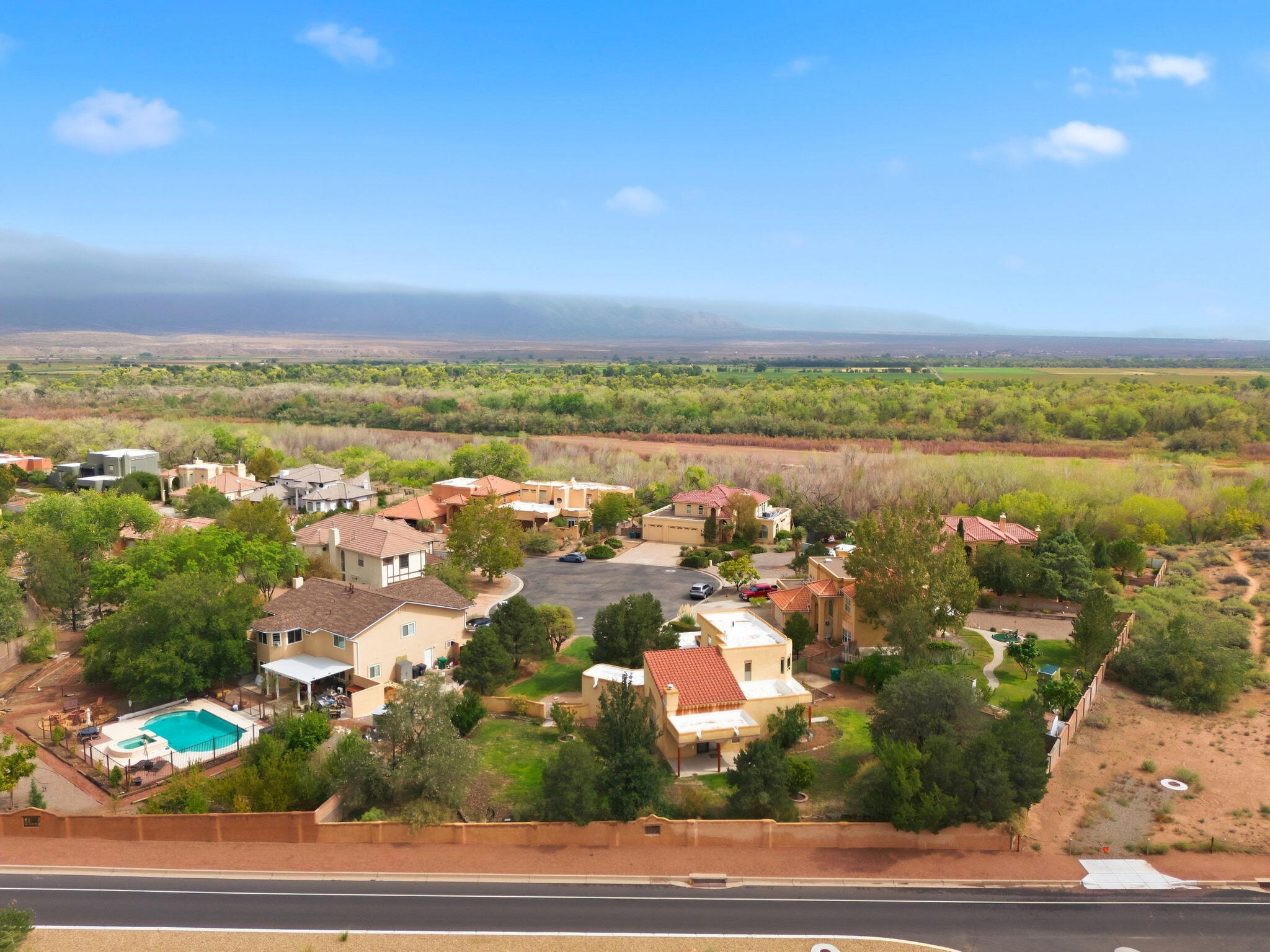 Photo 9 — 2046 Rivers Edge Drive NE