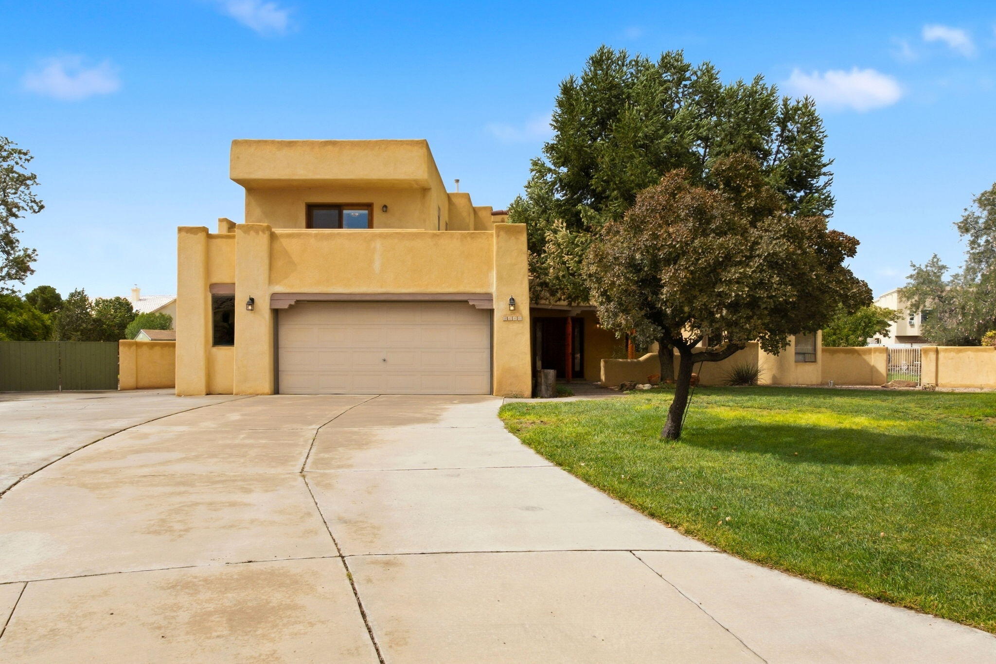 Photo 11 — 2046 Rivers Edge Drive NE
