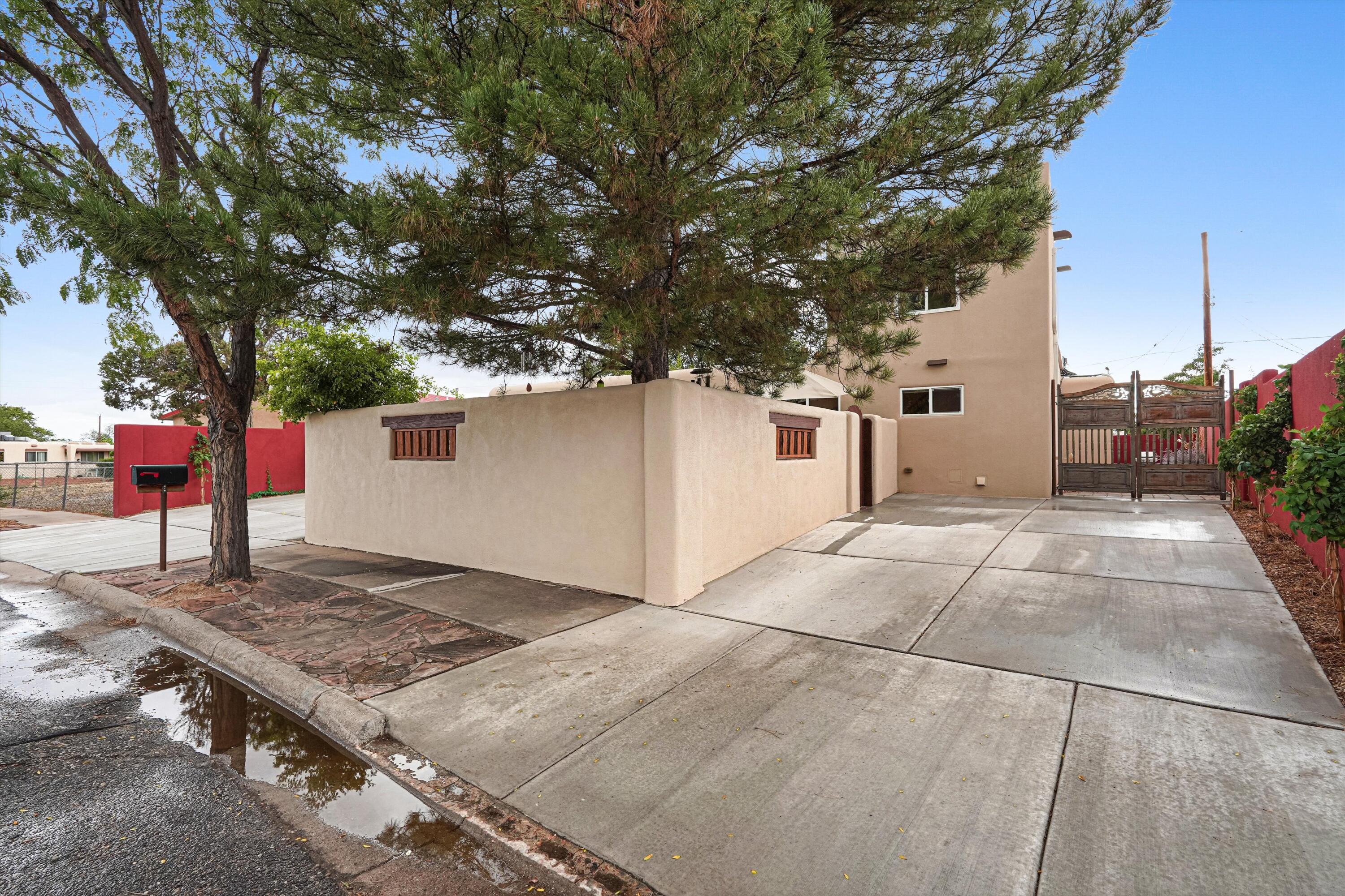 1002 Calle Margarita