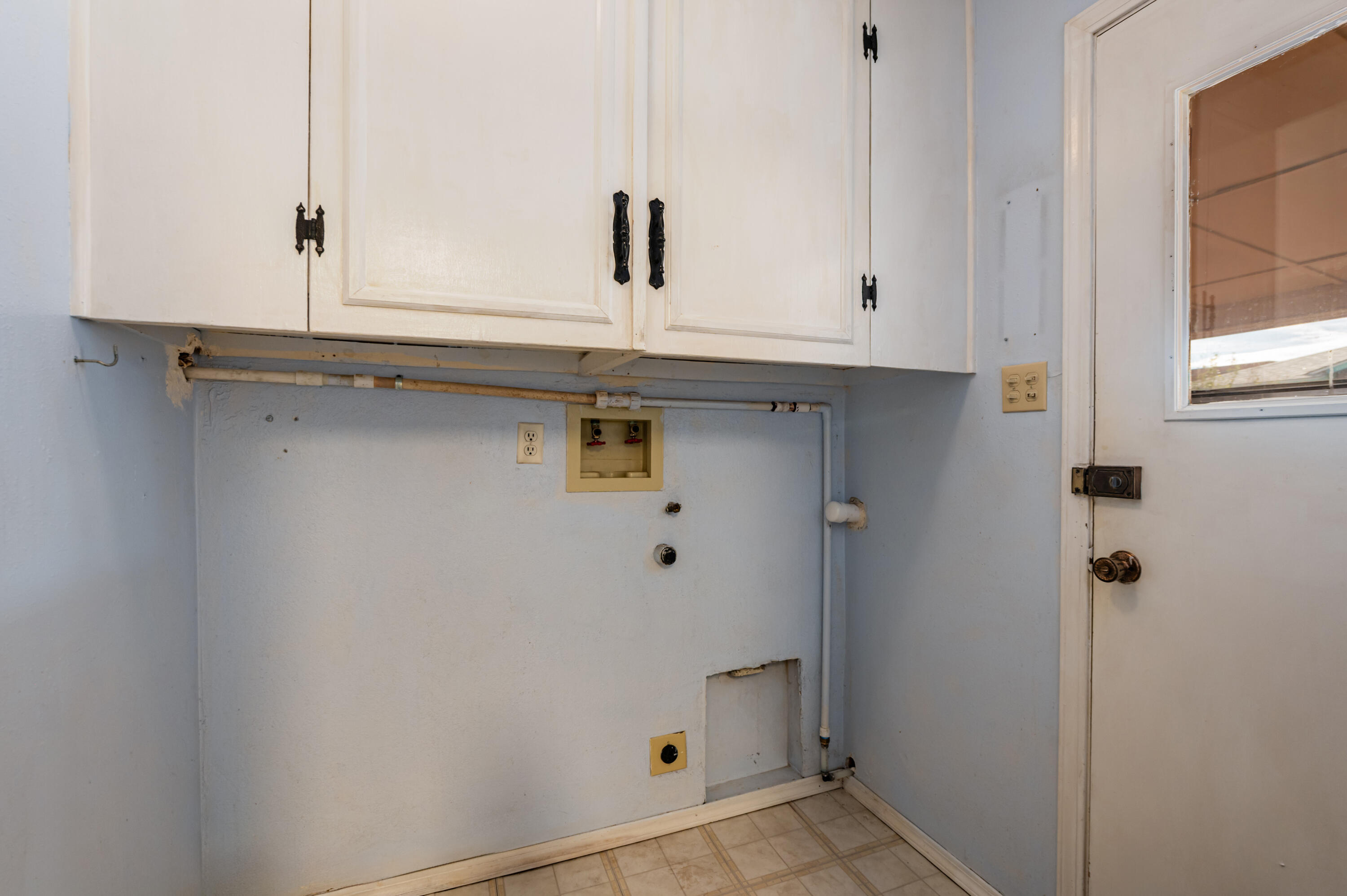 Photo 7 — 803 Pinehurst Road SE