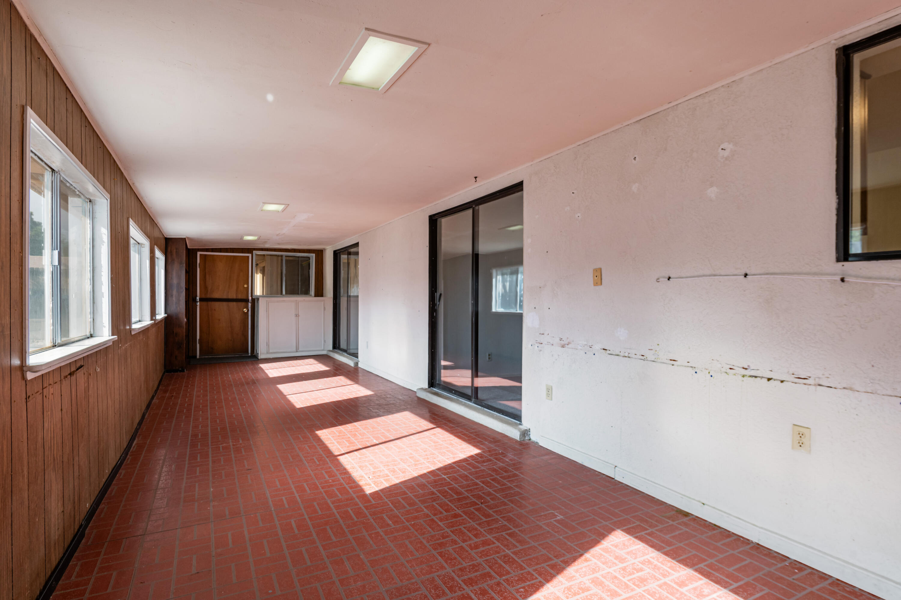 Photo 6 — 803 Pinehurst Road SE