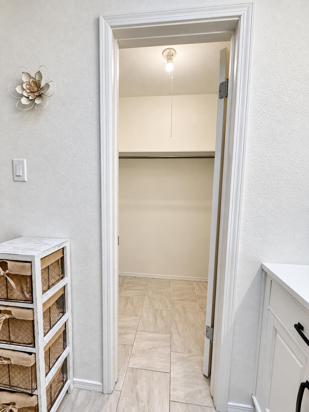 Photo 5 — 3708 Chelwood Drive NE