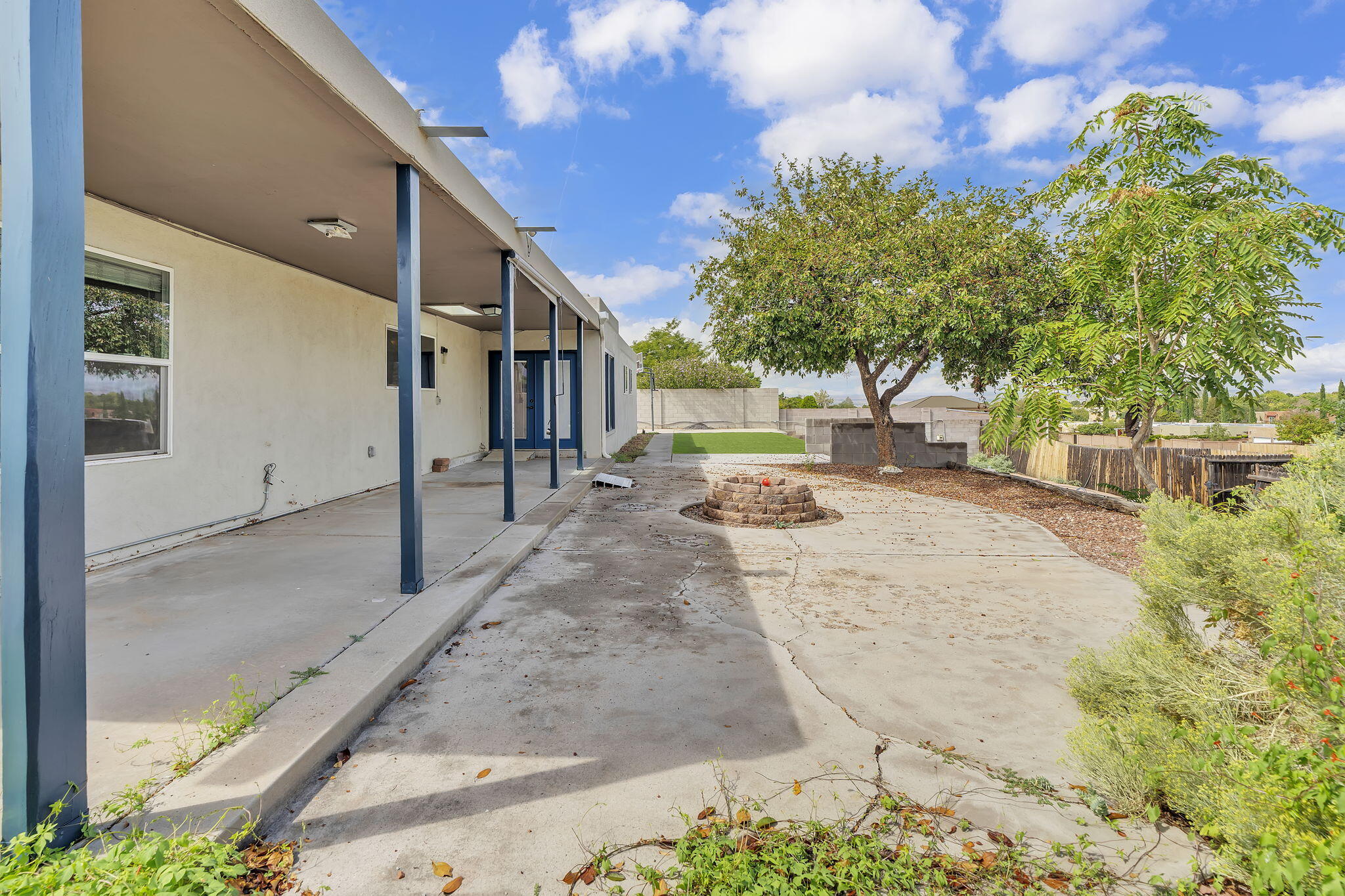 Photo 14 — 8901 Osuna Road NE