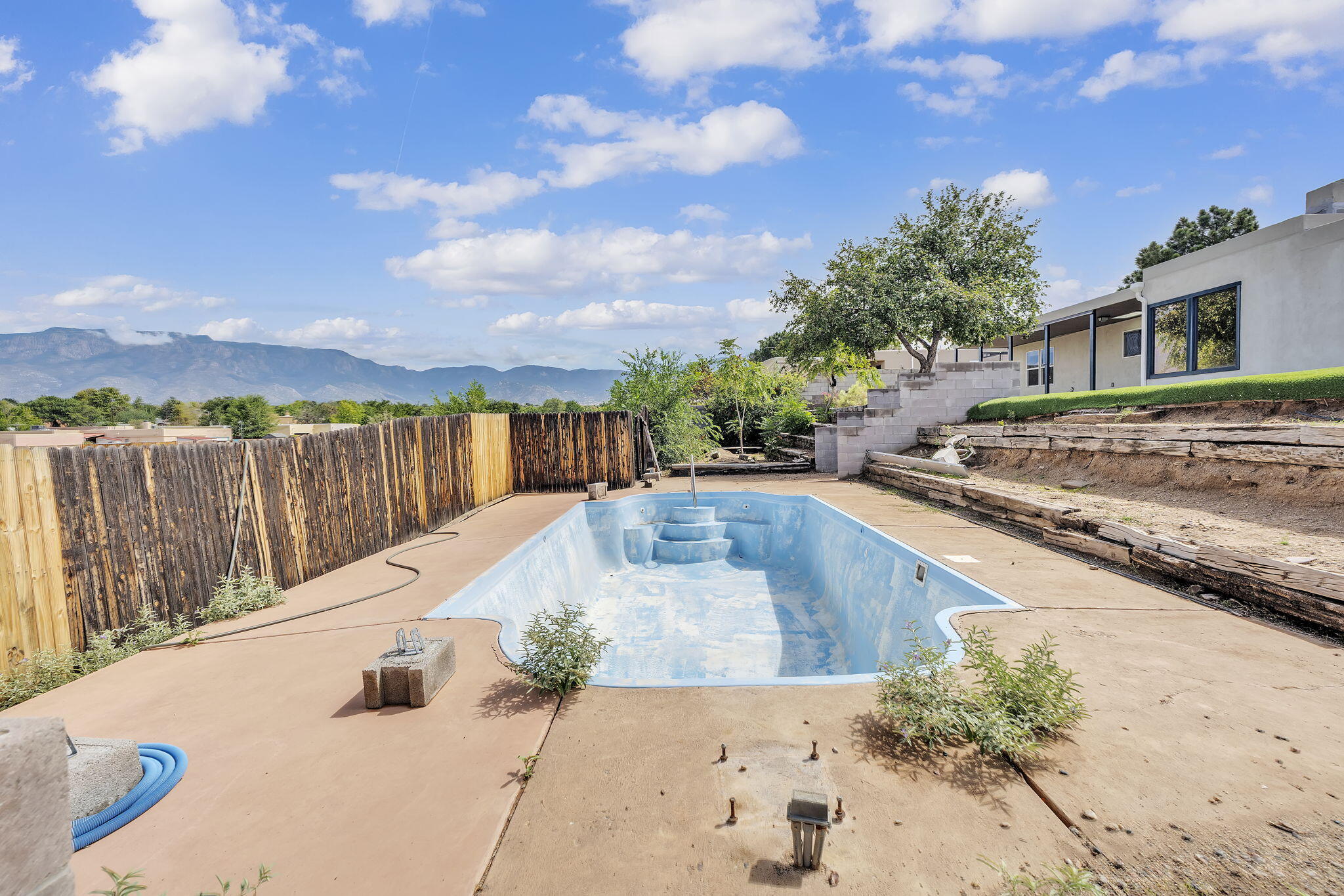 Photo 8 — 8901 Osuna Road NE