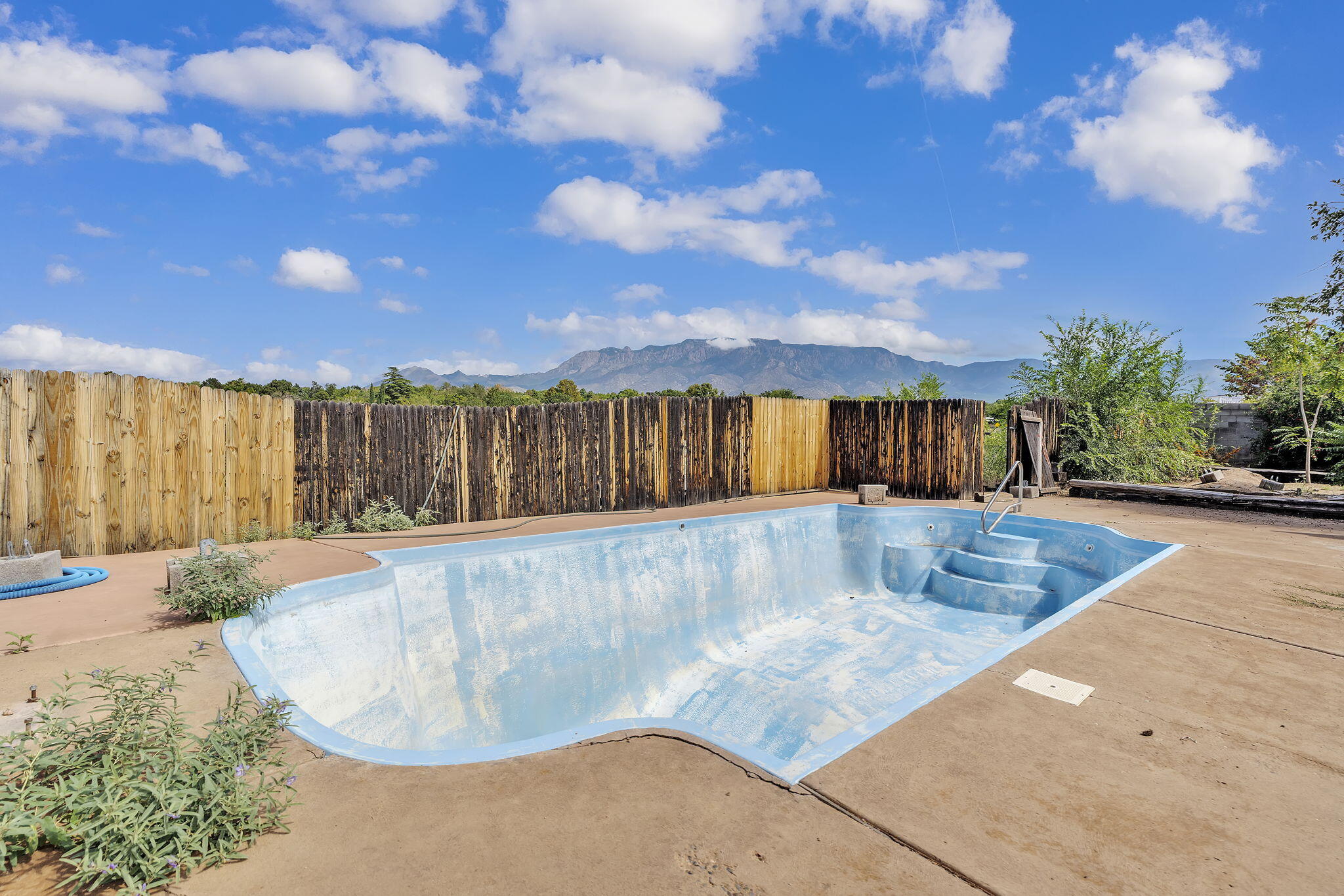 Photo 7 — 8901 Osuna Road NE