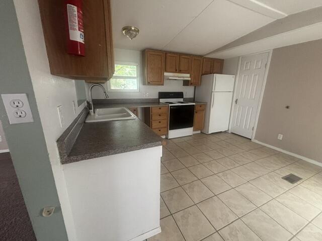 Photo 7 — 4853 Short Street SW A
