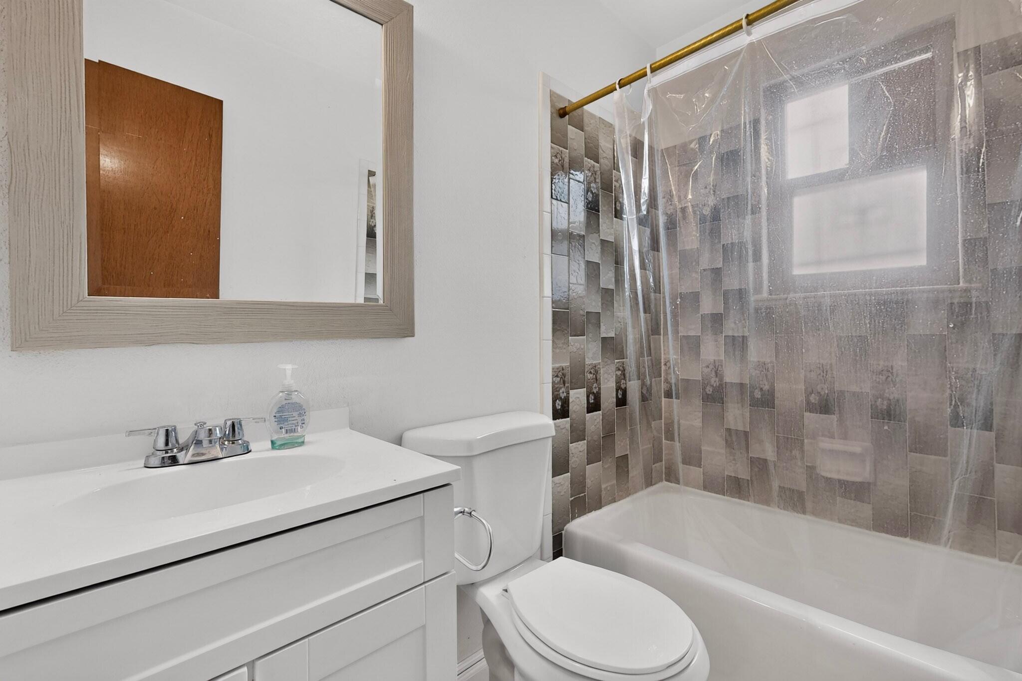 Photo 14 — 2835 Estrella Brillante Street NW